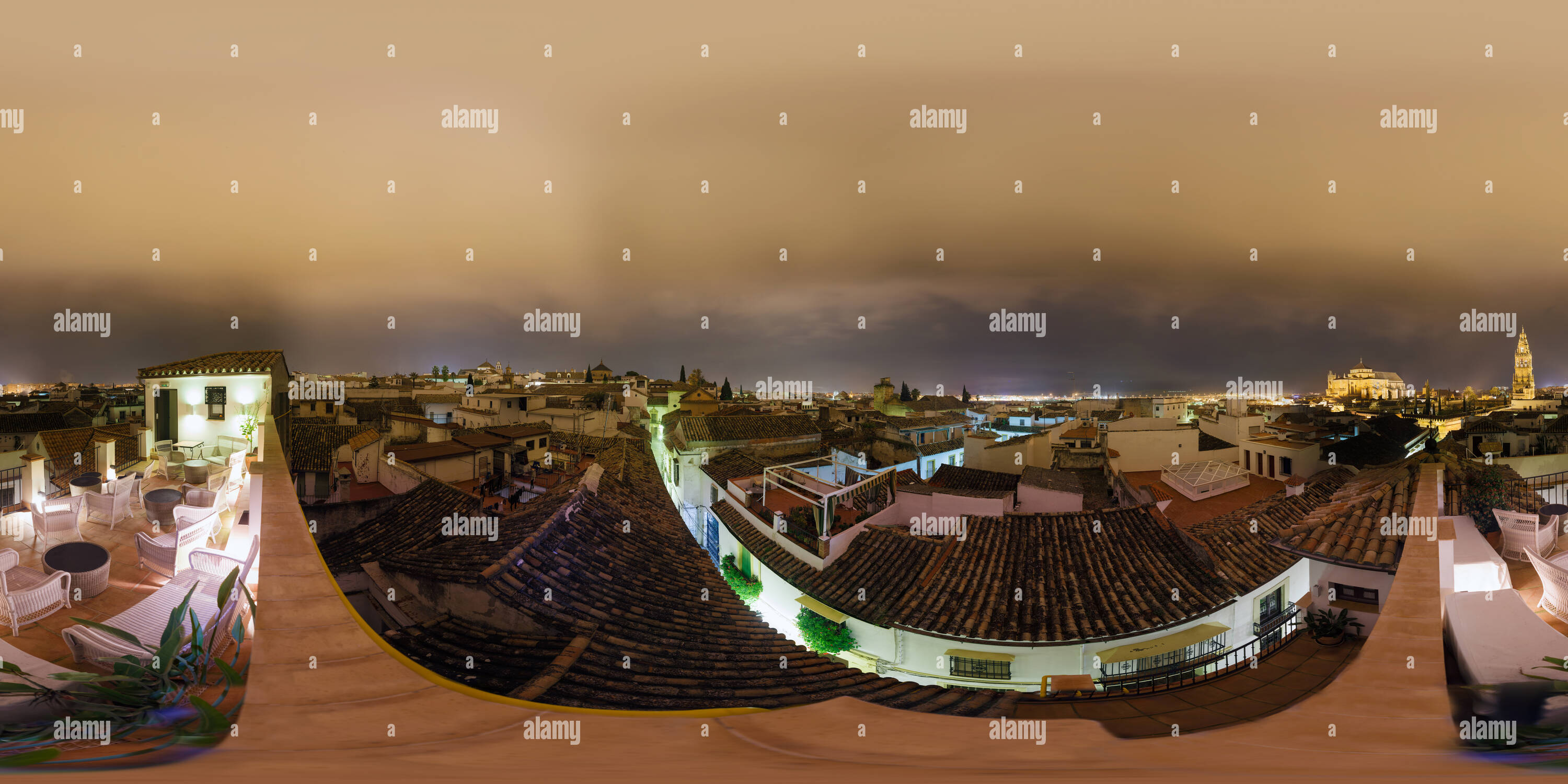 360 degree panoramic view of mosque of cordoba at night