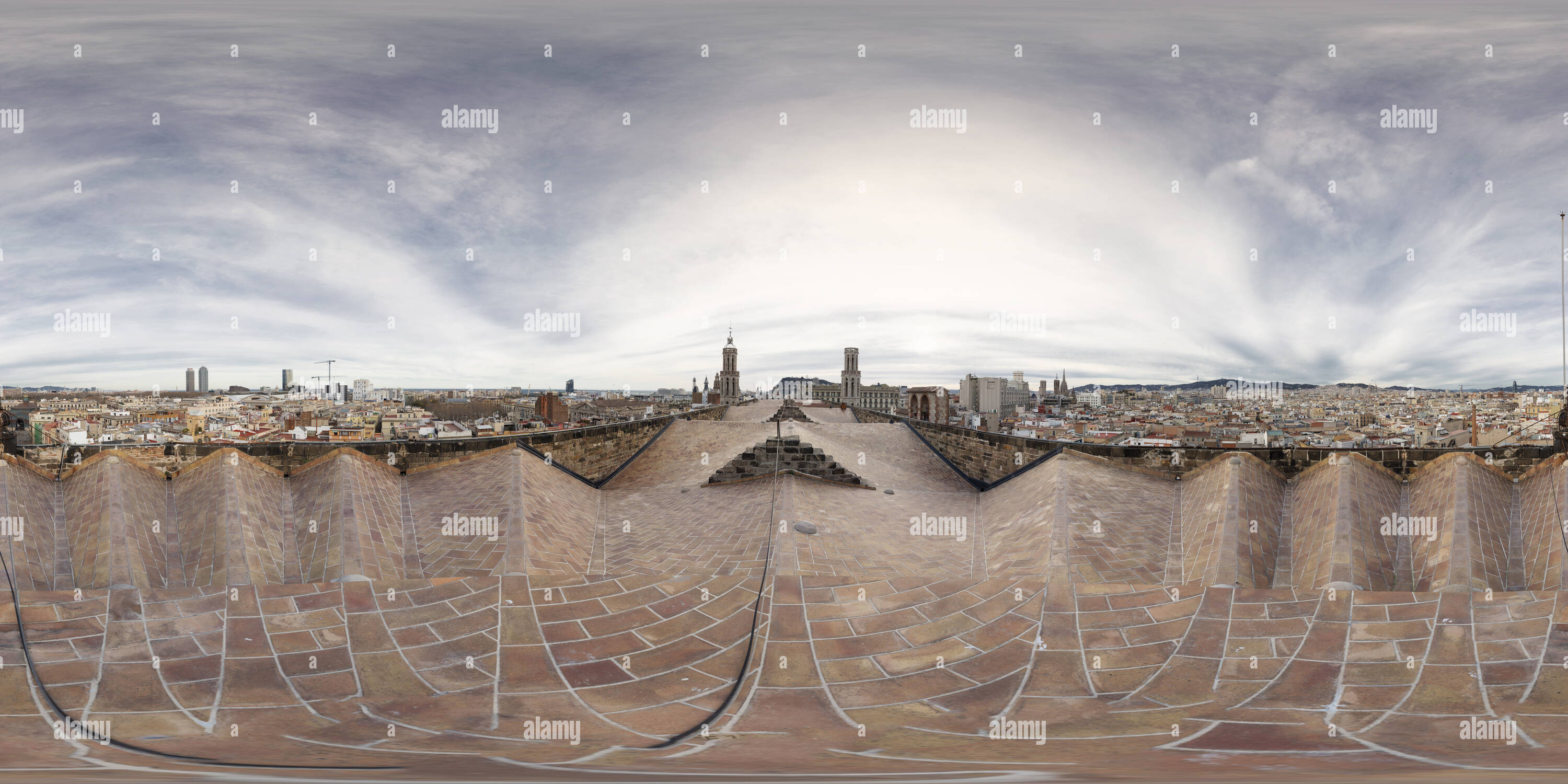 360° view of barcelona from santa maria del mar church - Alamy