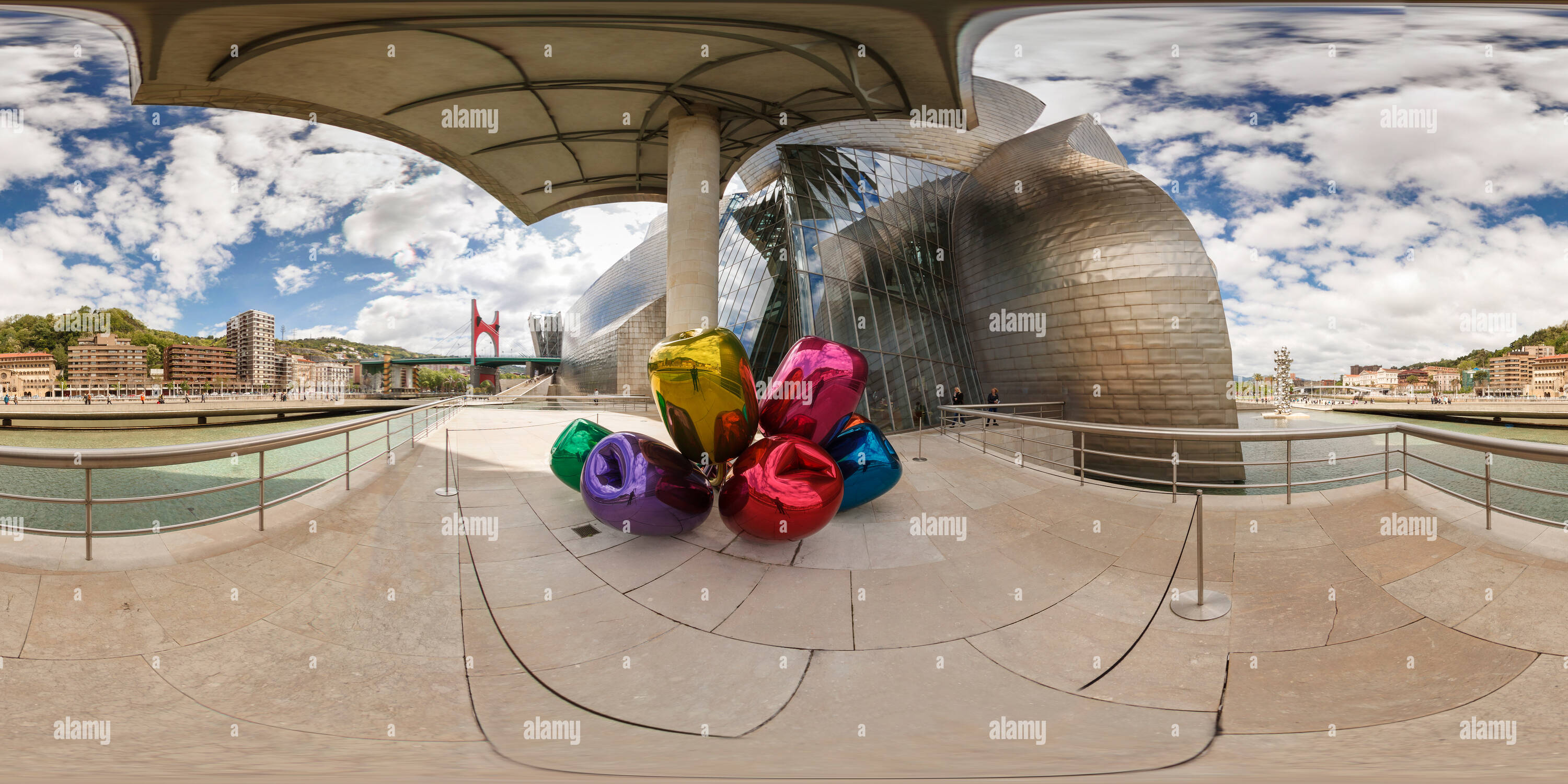 360° view of guggenheim bilbao, spain - Alamy