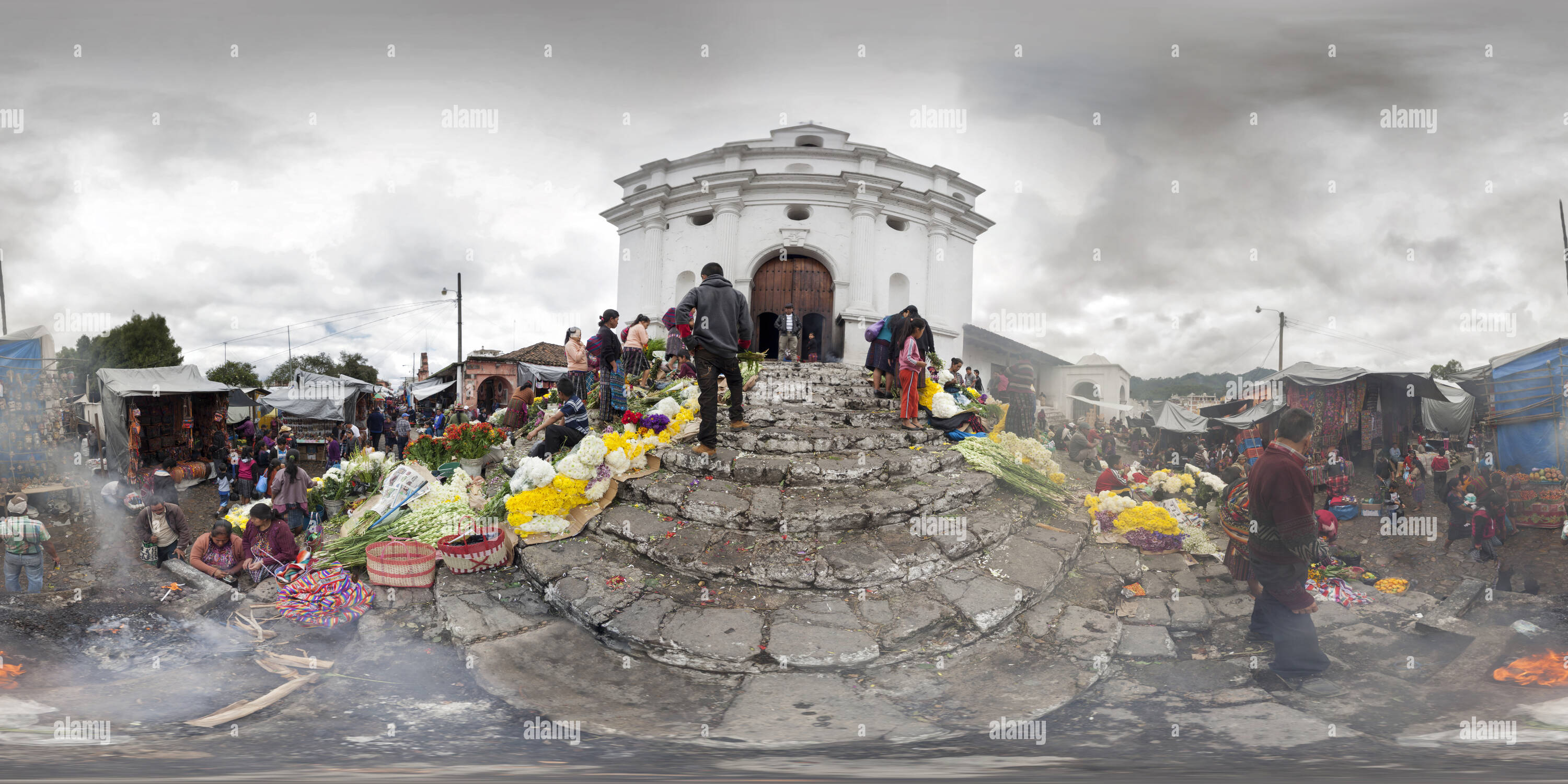 360° view of santo tomas church and market. chichicastenango. guatemala