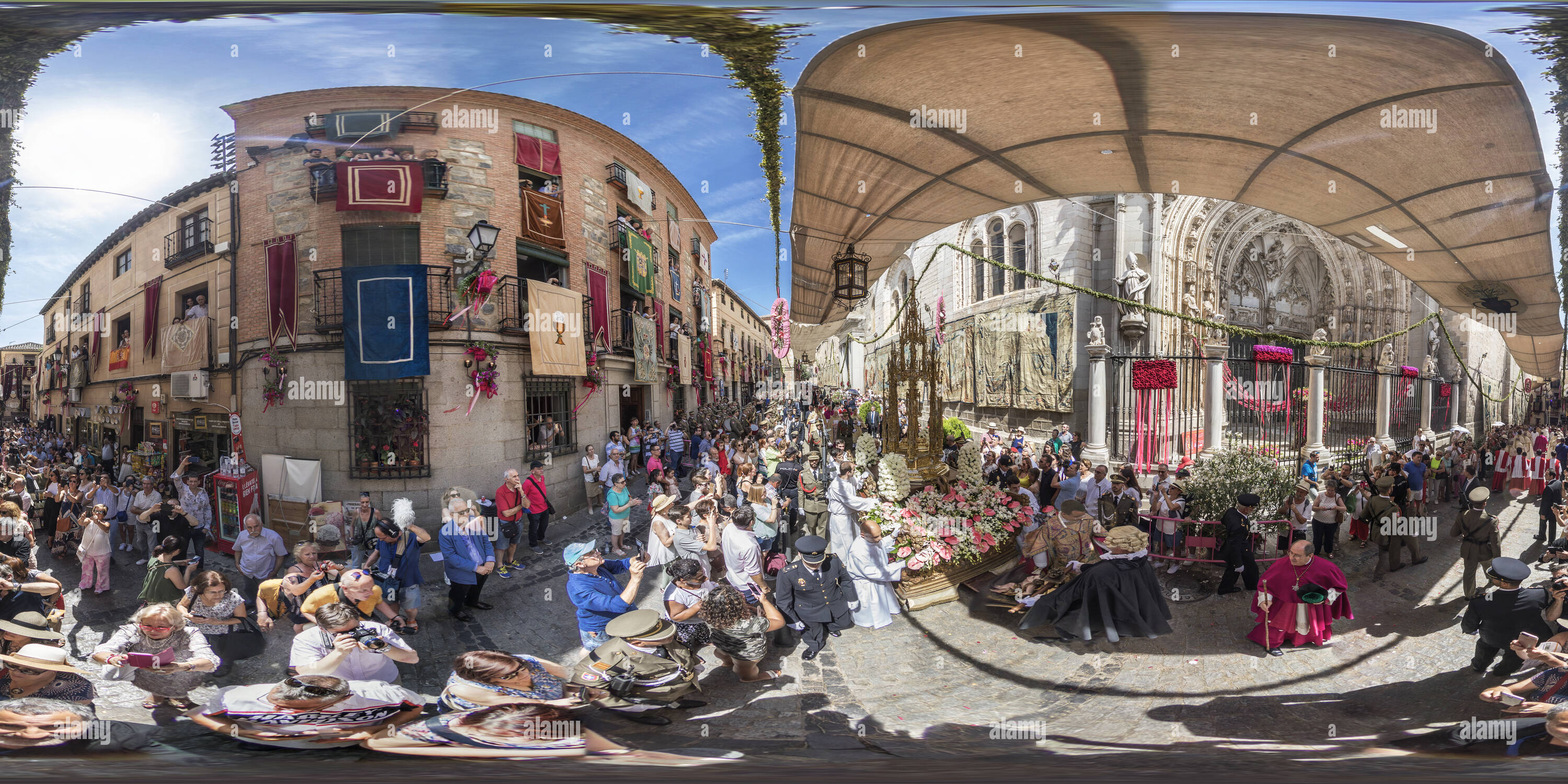 360° view of Procession of Corpus Christi in Cathedral2. Toledo. Spain