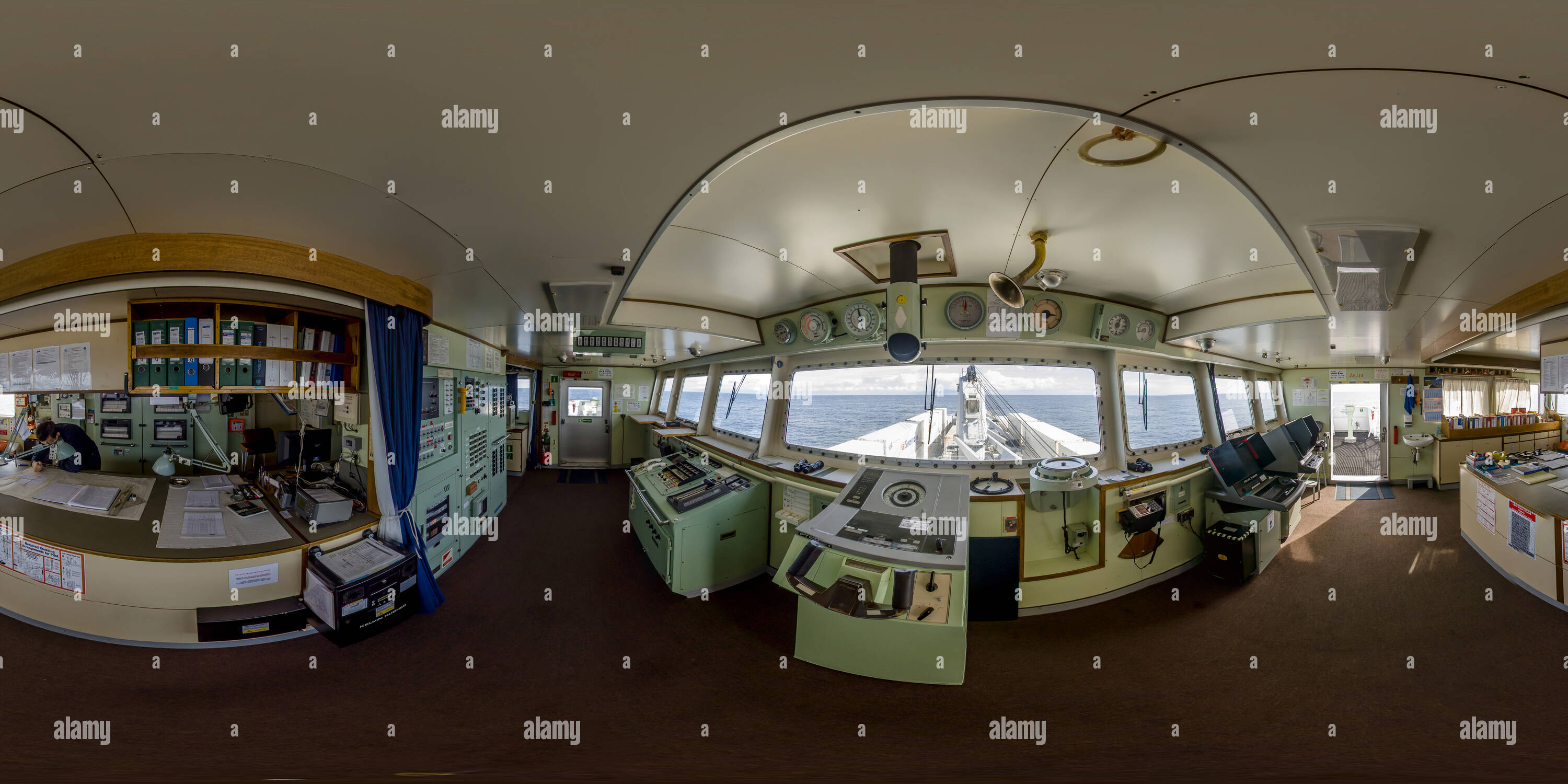 360 degree panoramic view of Bridge of m/v Atlantic Mermaid