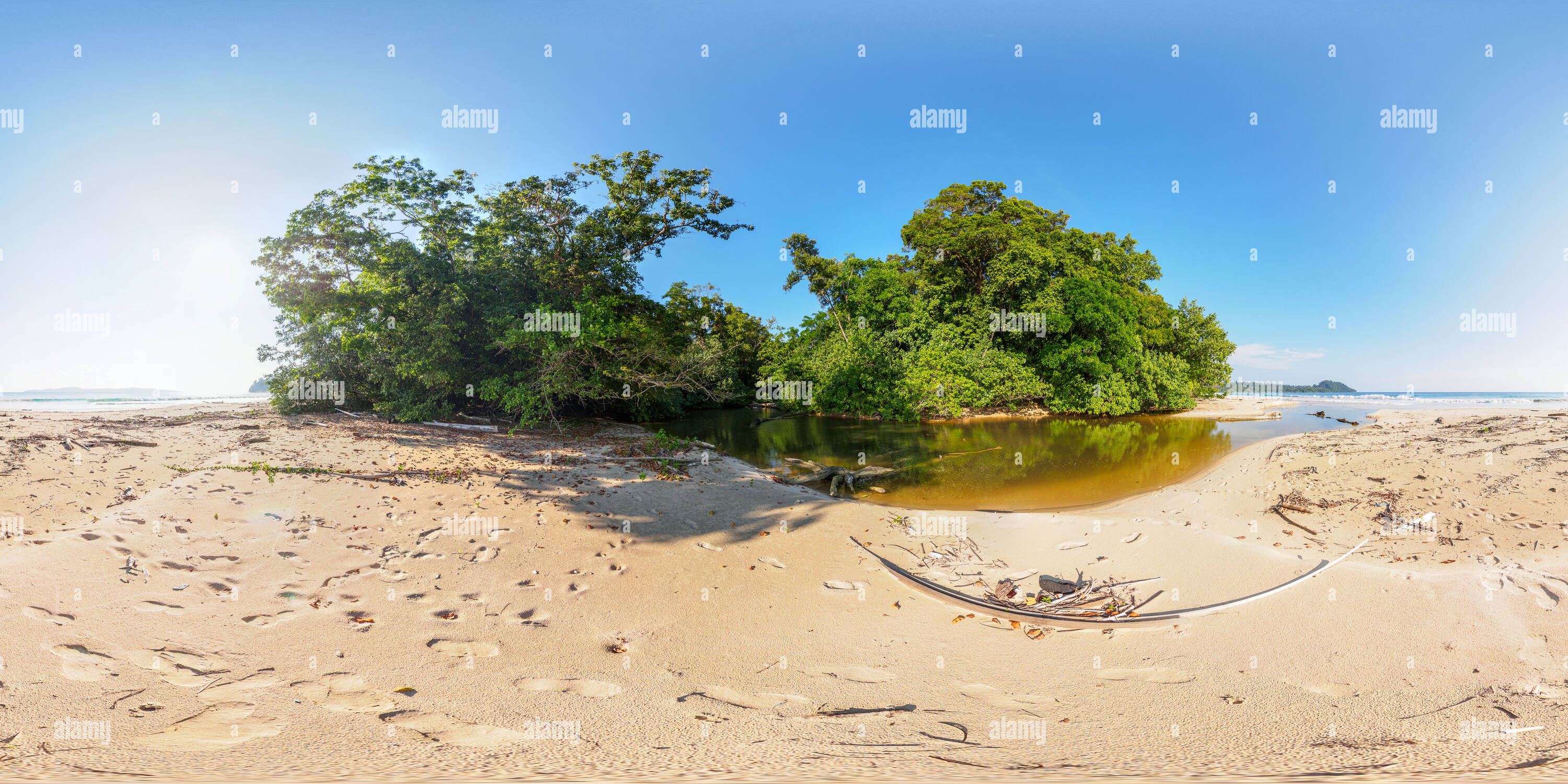 360° view of River on Pulau Tuangku island, Banyak Islands - Alamy