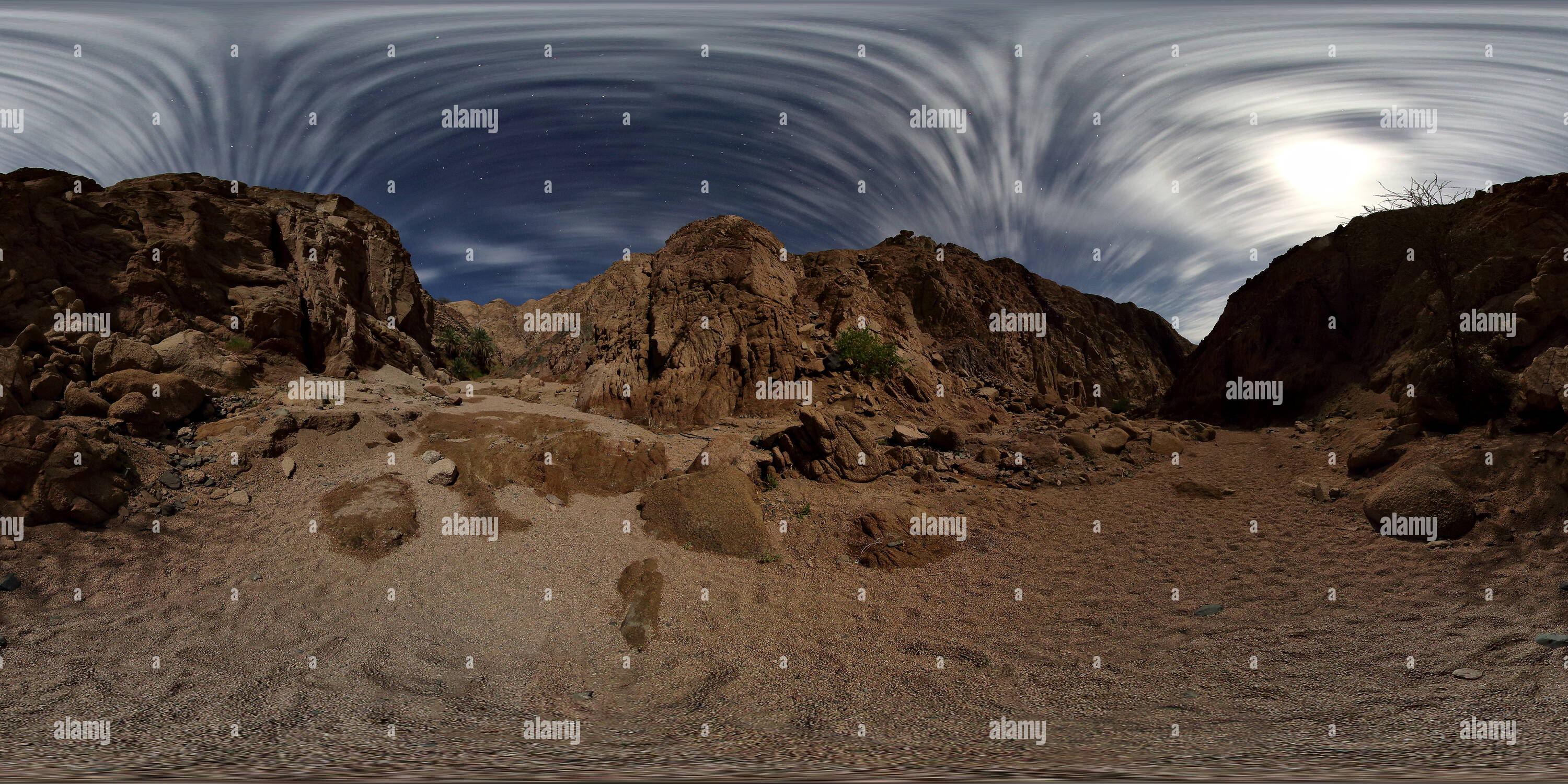 360 degree panoramic view of Wady Gnai Oasis After Dark - Dahab, Egypt