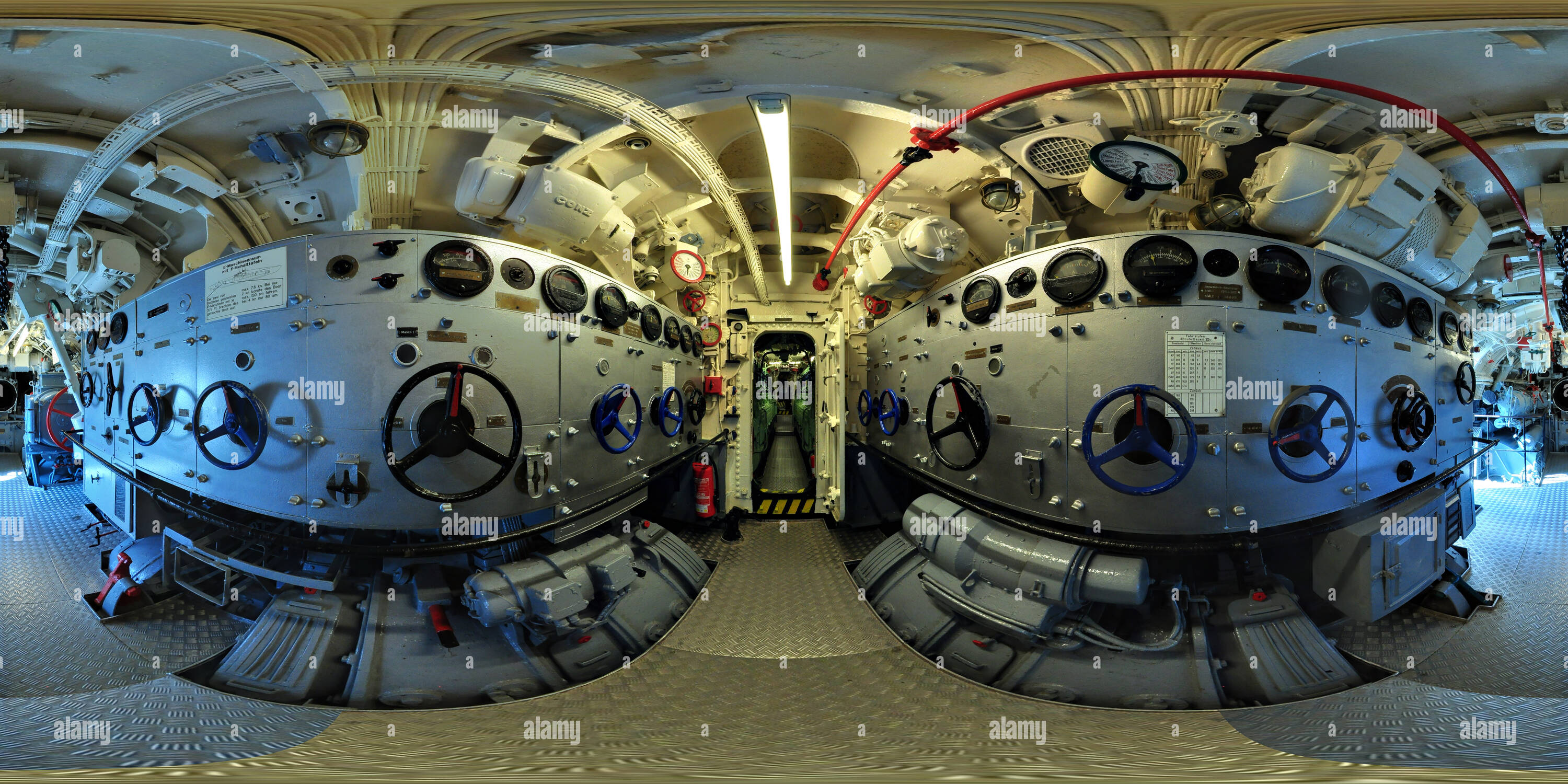 360 degree panoramic view of Laboe - Unterseeboot U-995 Elektromaschinenraum