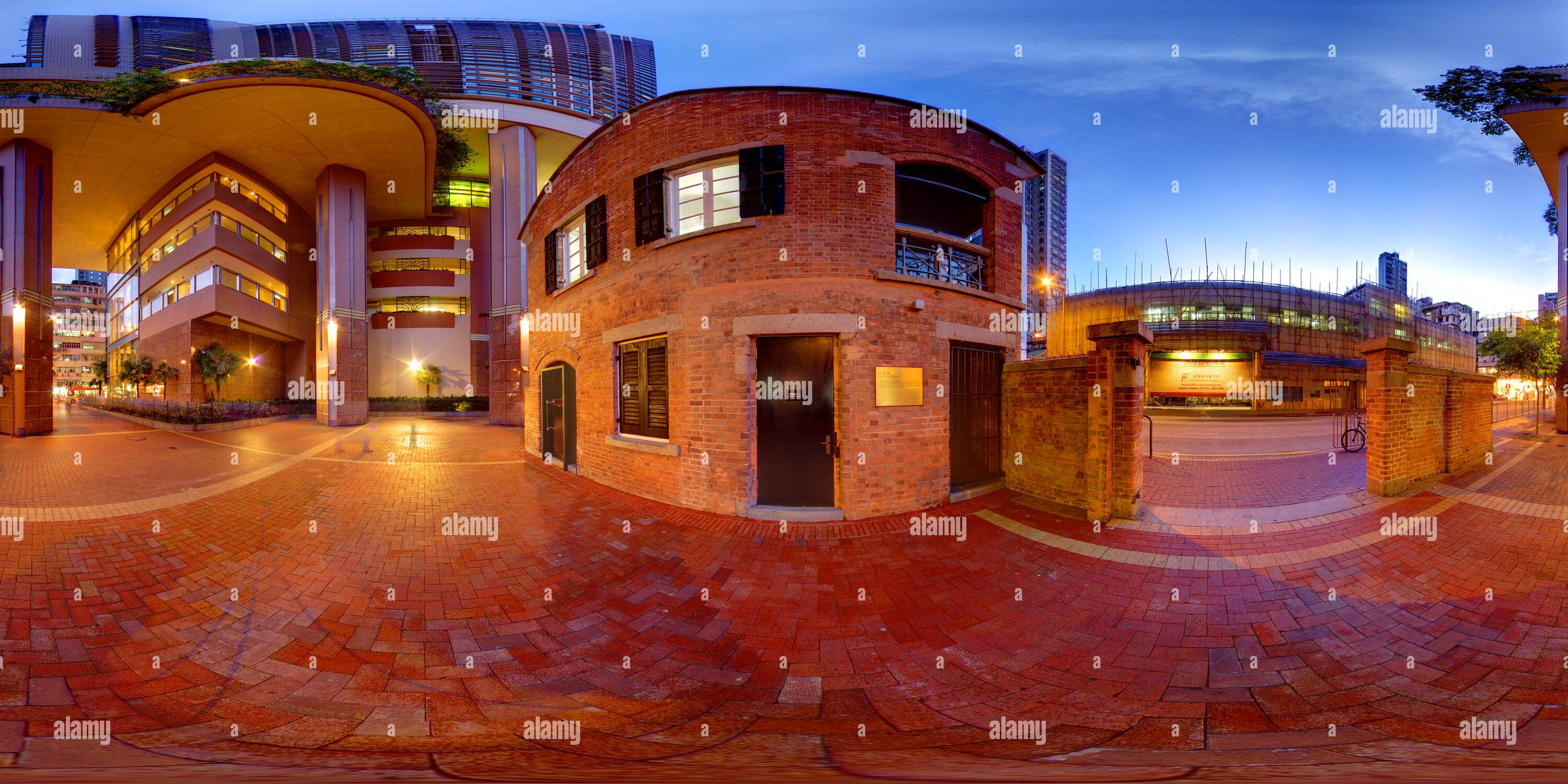 360-view-of-red-brick-house-alamy