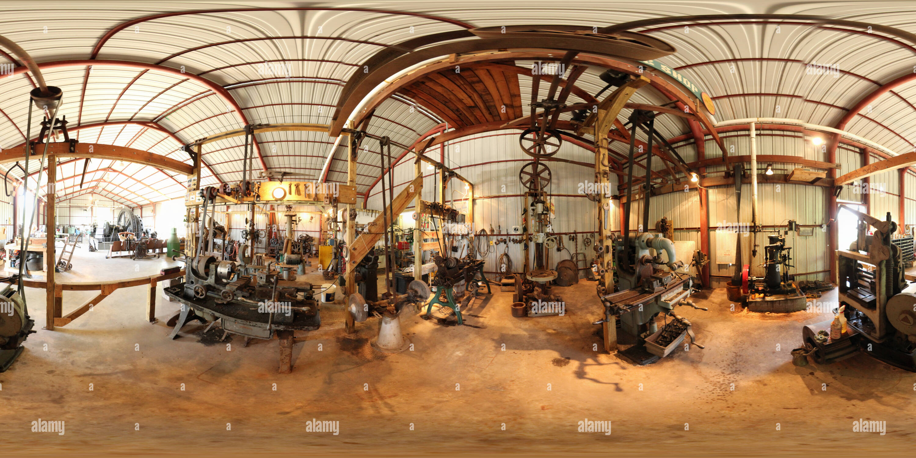 360° view of Machine Shop at Pawnee Steam tractor Show Alamy