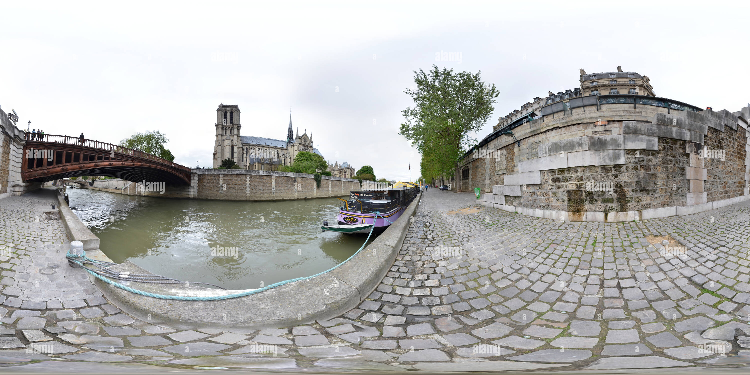 360° View Of Cathédrale Notre Dame - Alamy