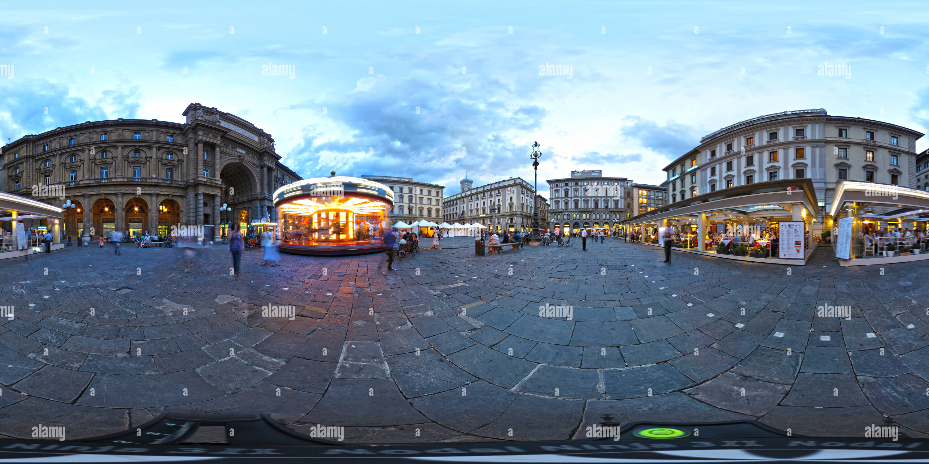 360 degree panoramic view of Piazza della Repubblica at dusk - Florence