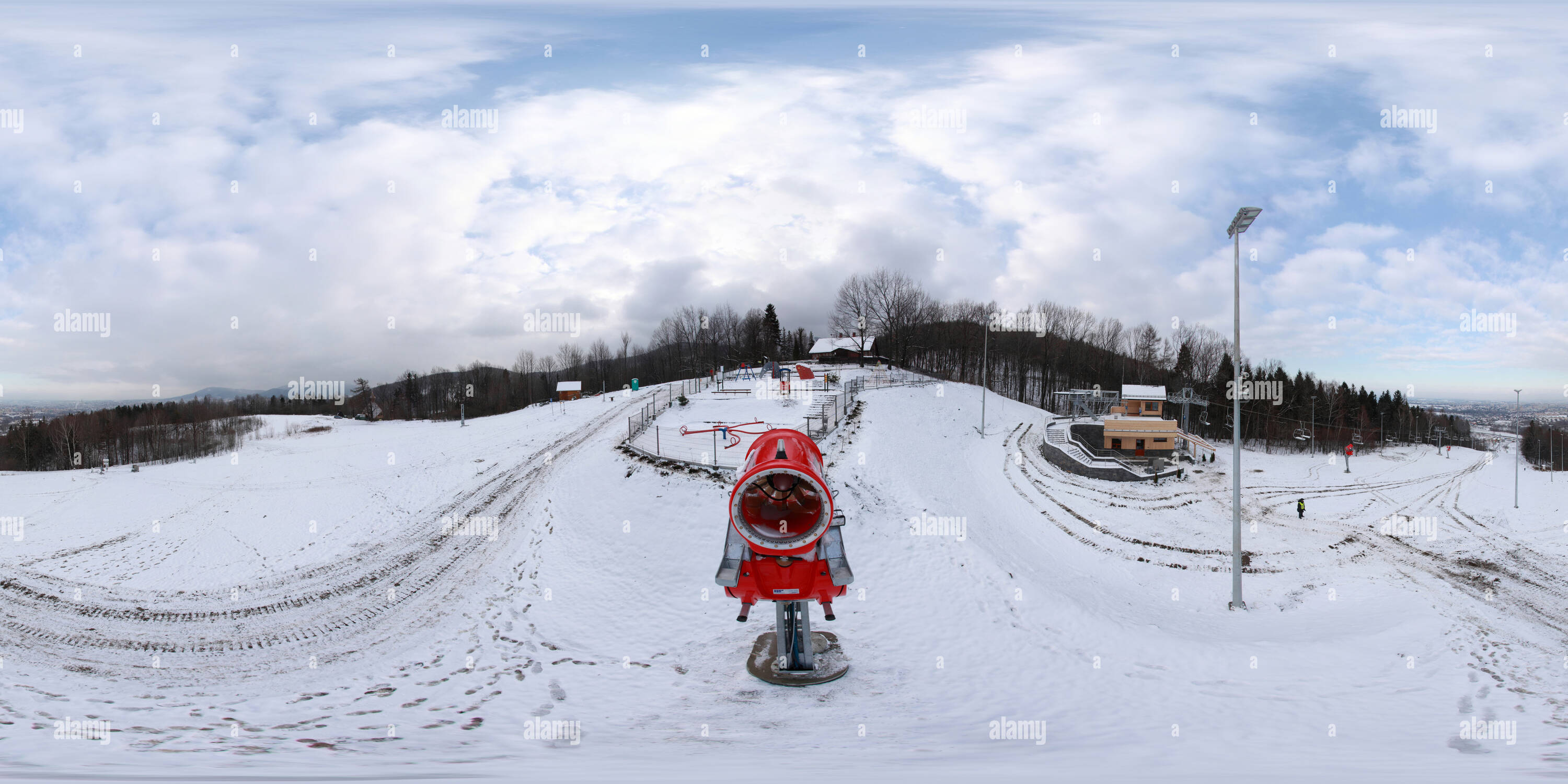 360 degree panoramic view of Stok Dębowca - górna stacja, nauki jazdy na nartach dla dzieci