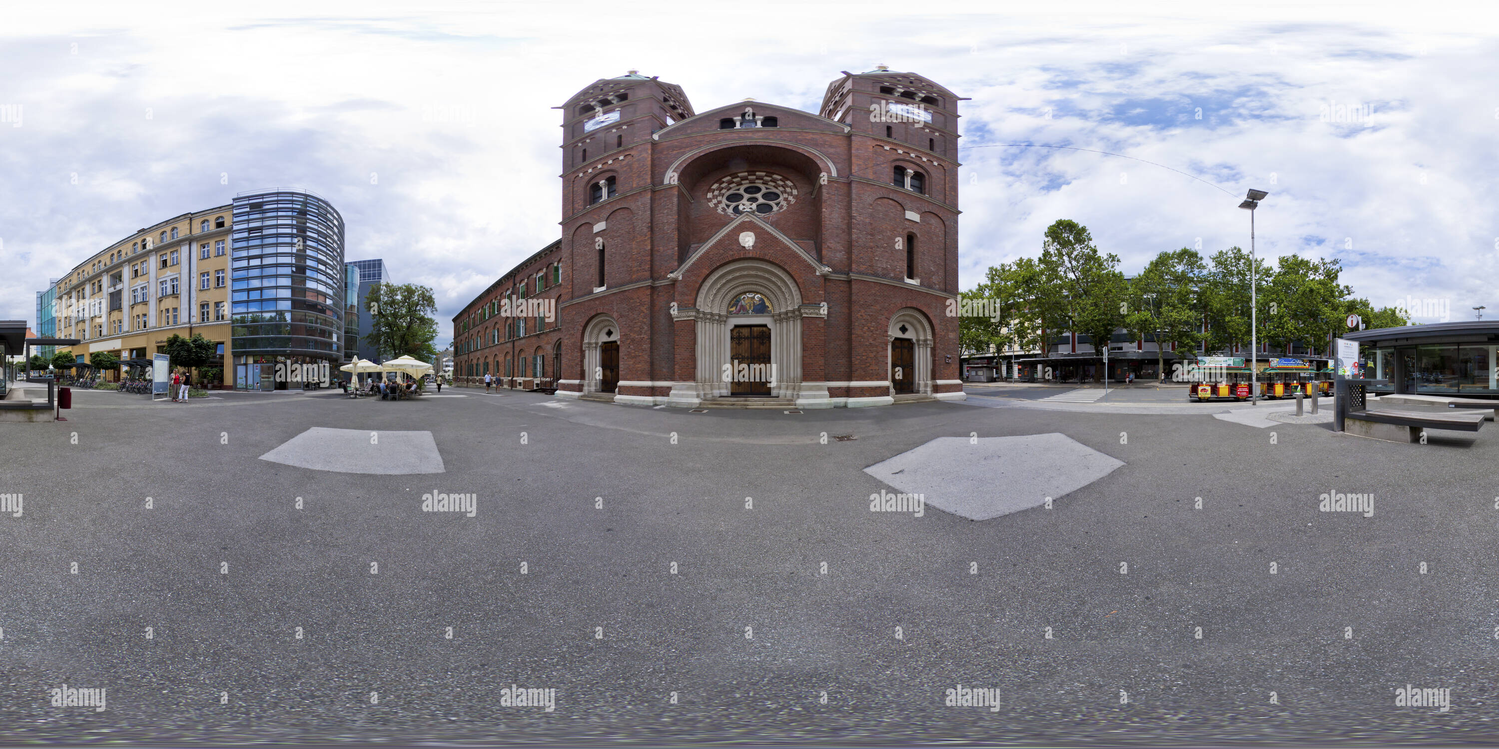 360° View Of Franciscan Church In Maribor - Alamy