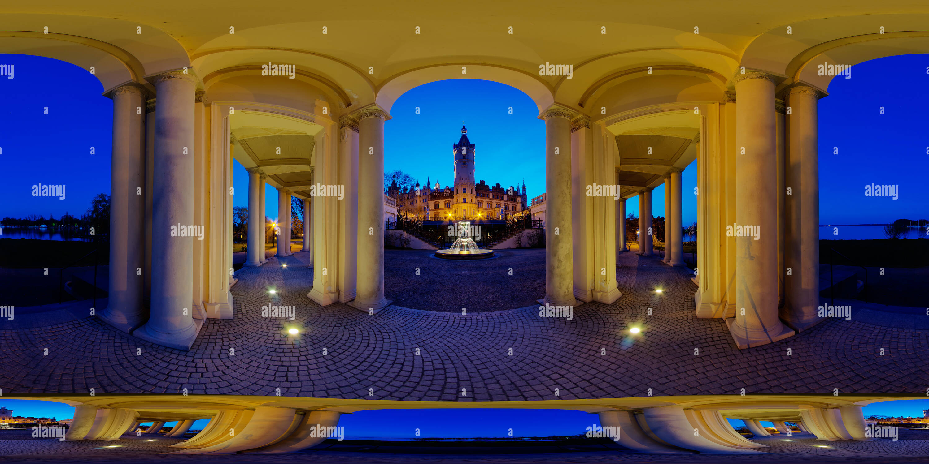 360° view of Castle Schwerin Germany - Alamy