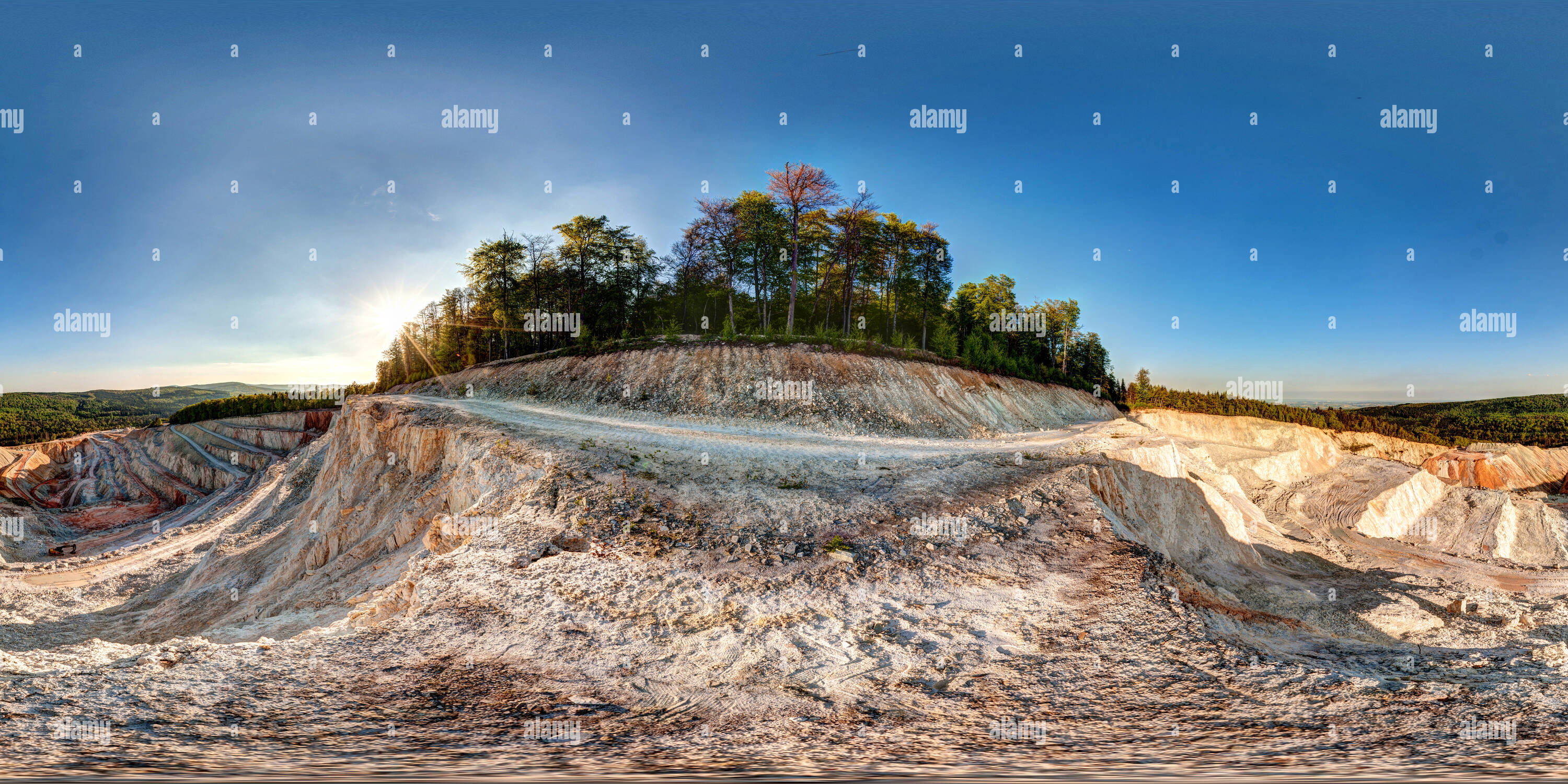 360-view-of-open-cast-mining-alamy