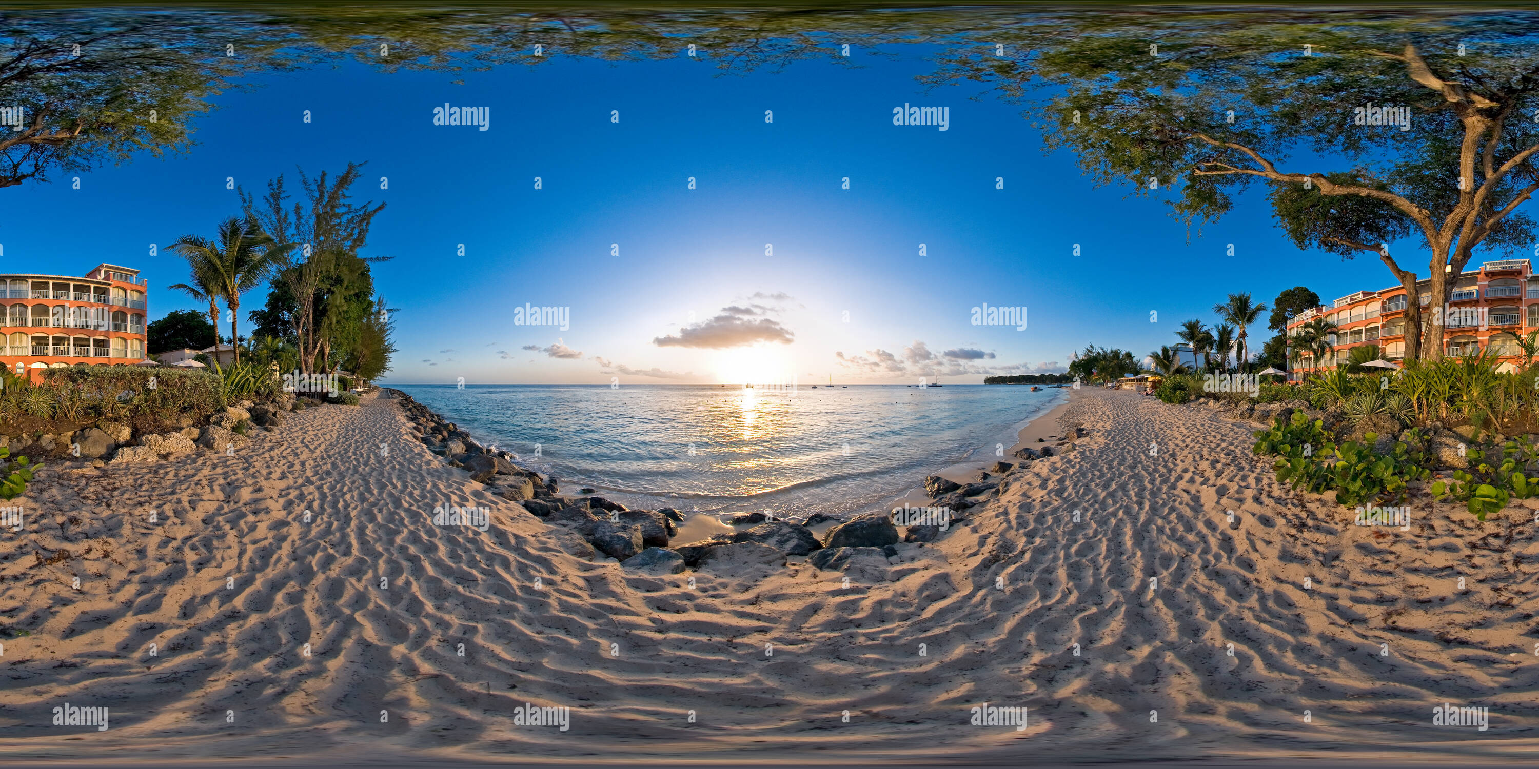 360° view of Holetown beach near Villas on the Beach Alamy