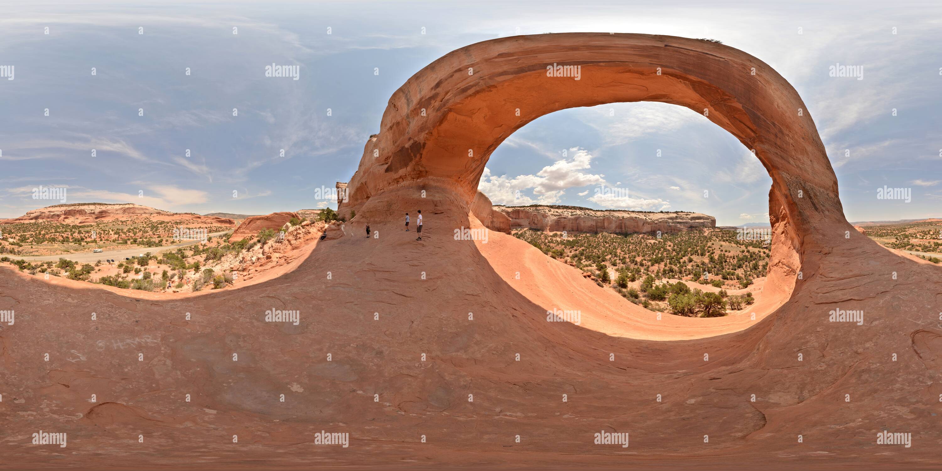 360 degree panoramic view of Wilson Arch, south of Moab, Utah