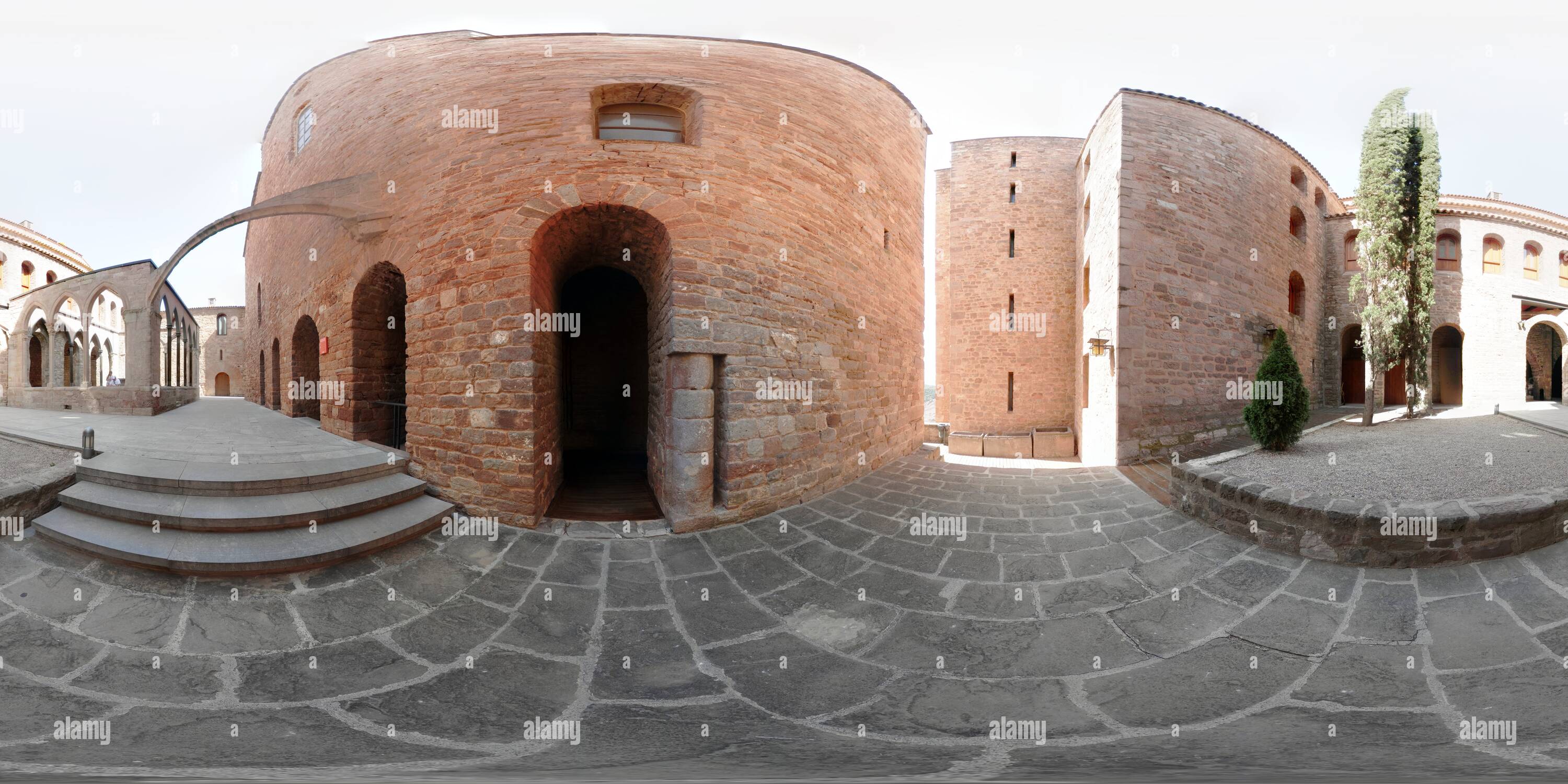 360 degree panoramic view of Castell de Cardona. Pati Ducal