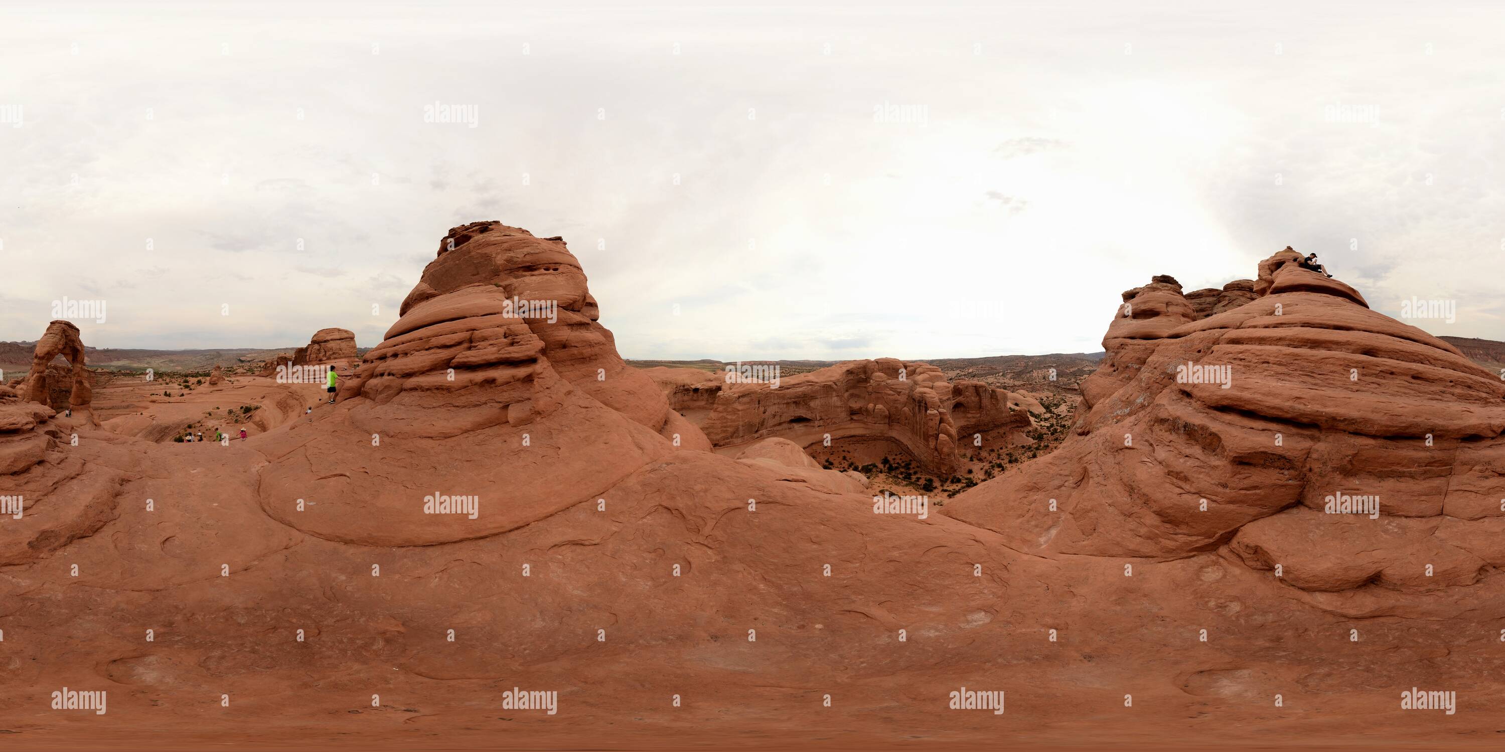 360 degree panoramic view of Top of Delicate Arch Trail