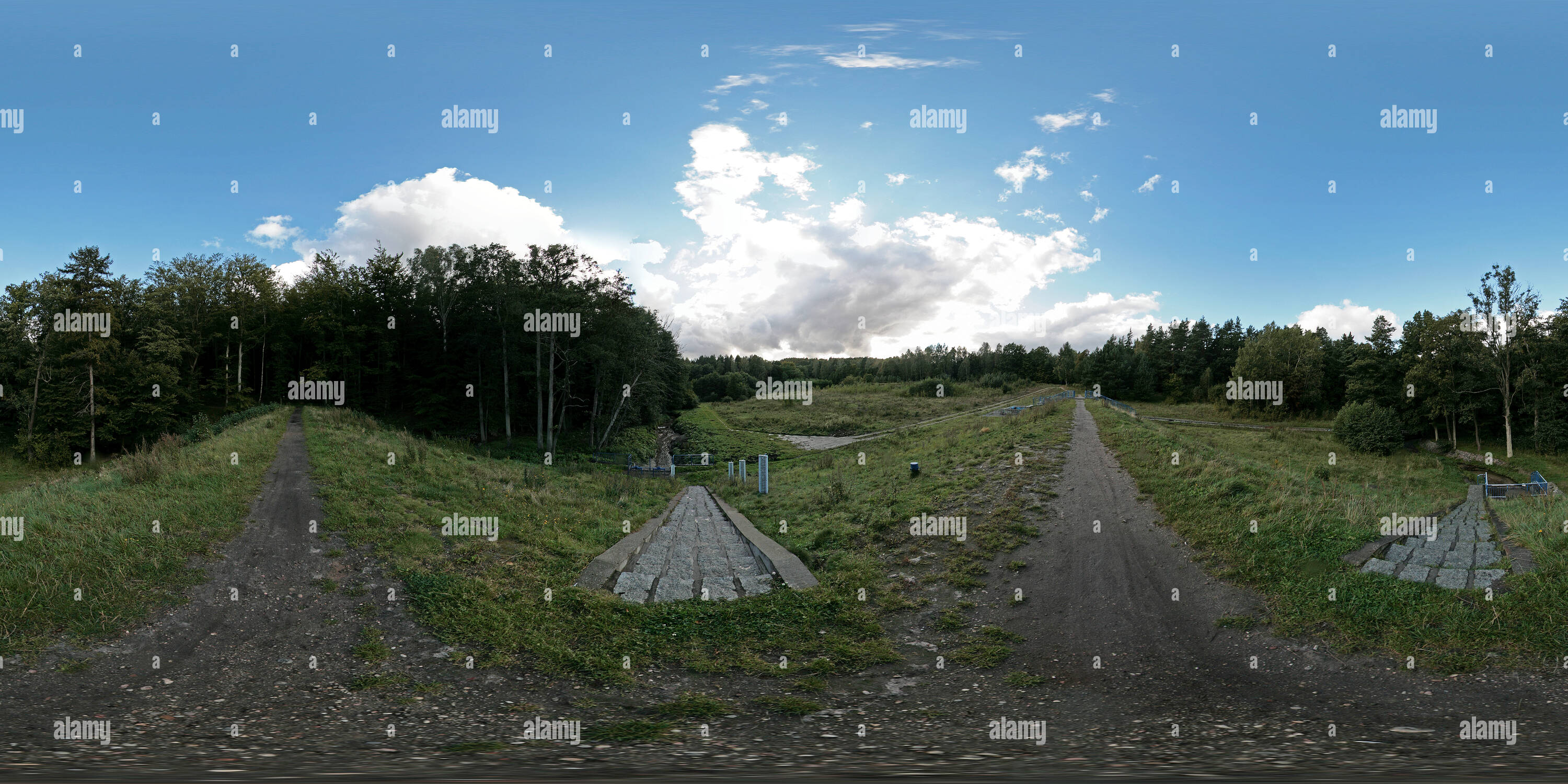 360° view of Old scout's meadow and now Krykulec Resevoir - Alamy