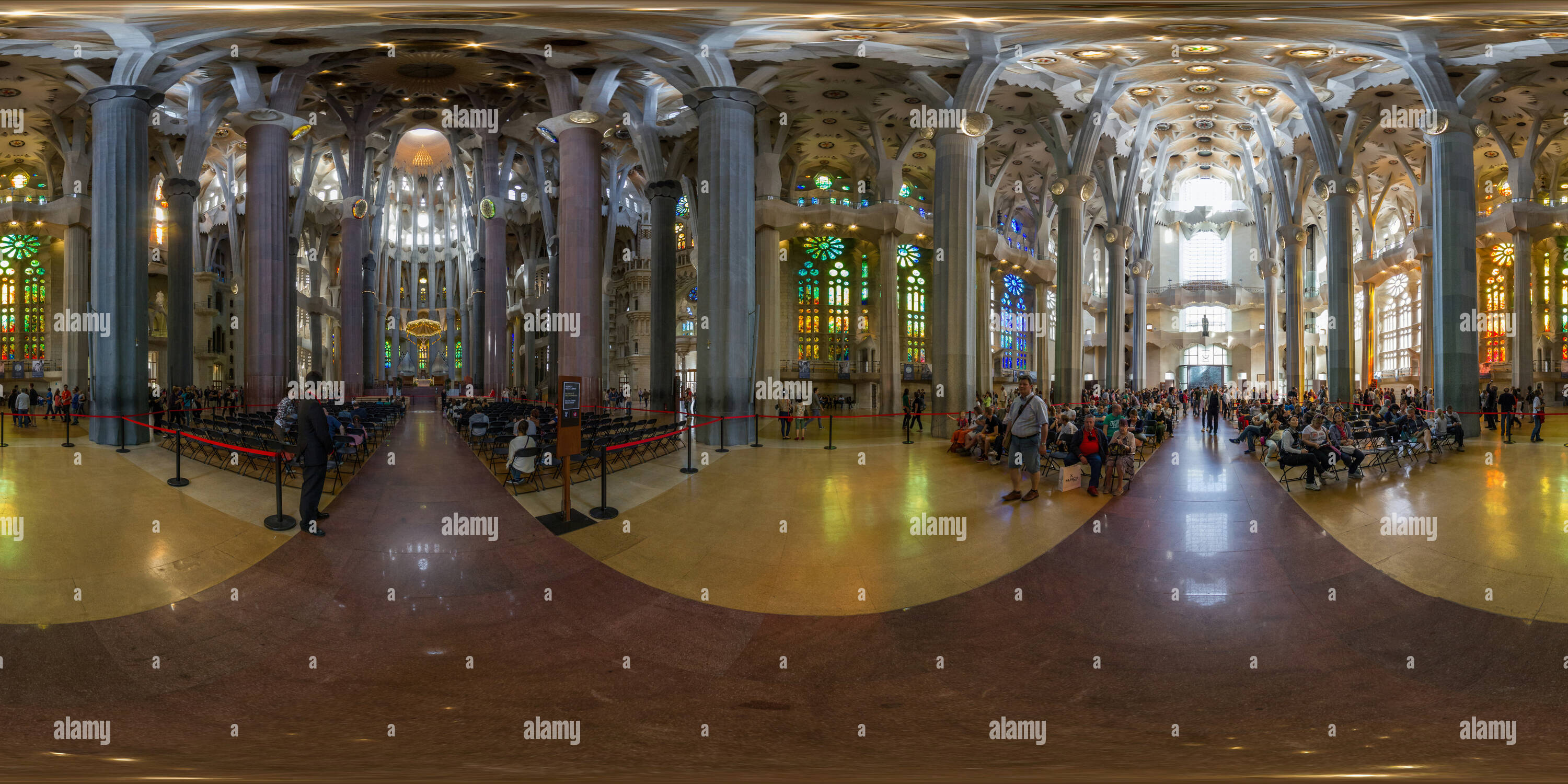 360 View Of Sagrada Familia Basilica In Barcelona Alamy 360 View Of Sagrada Familia Basilica In Barcelona Alamy