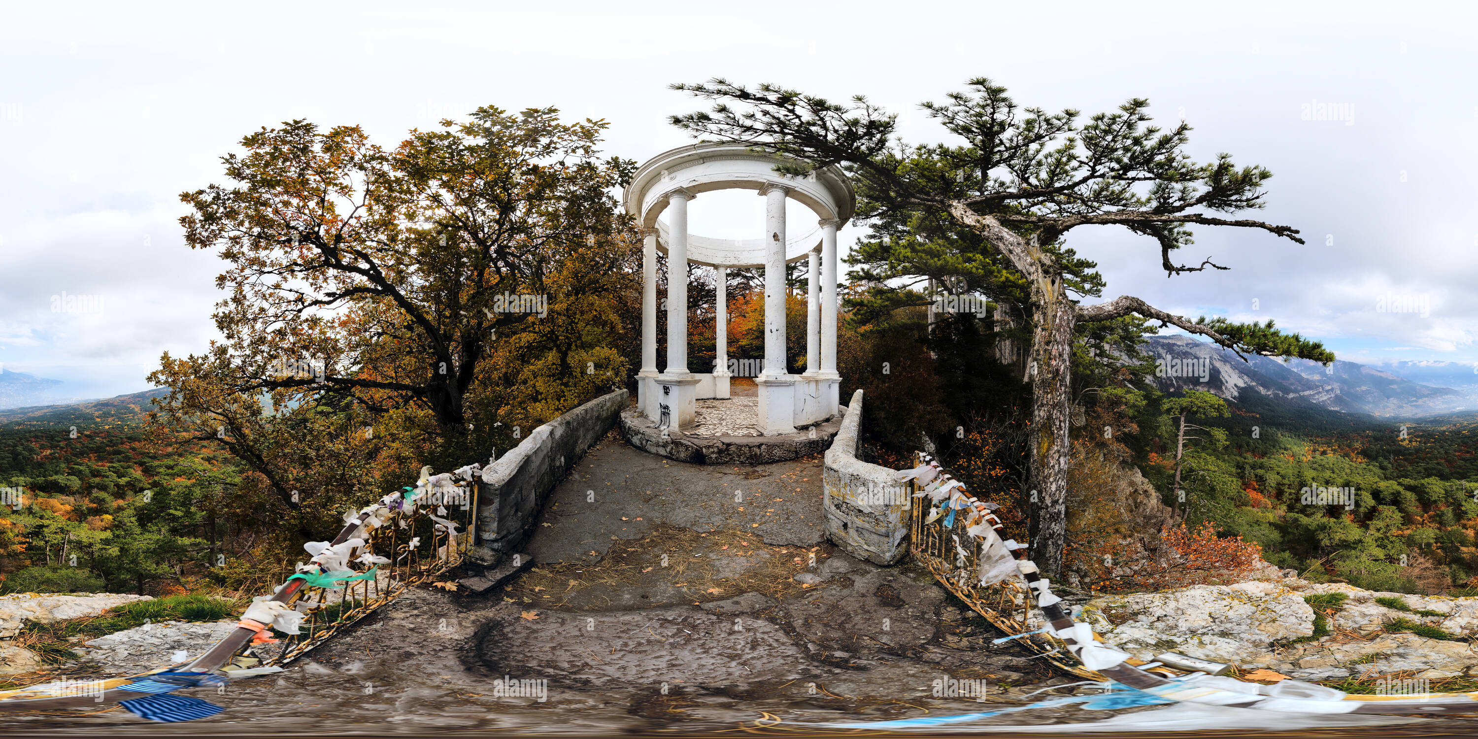 360 degree panoramic view of The Silver Pavilion