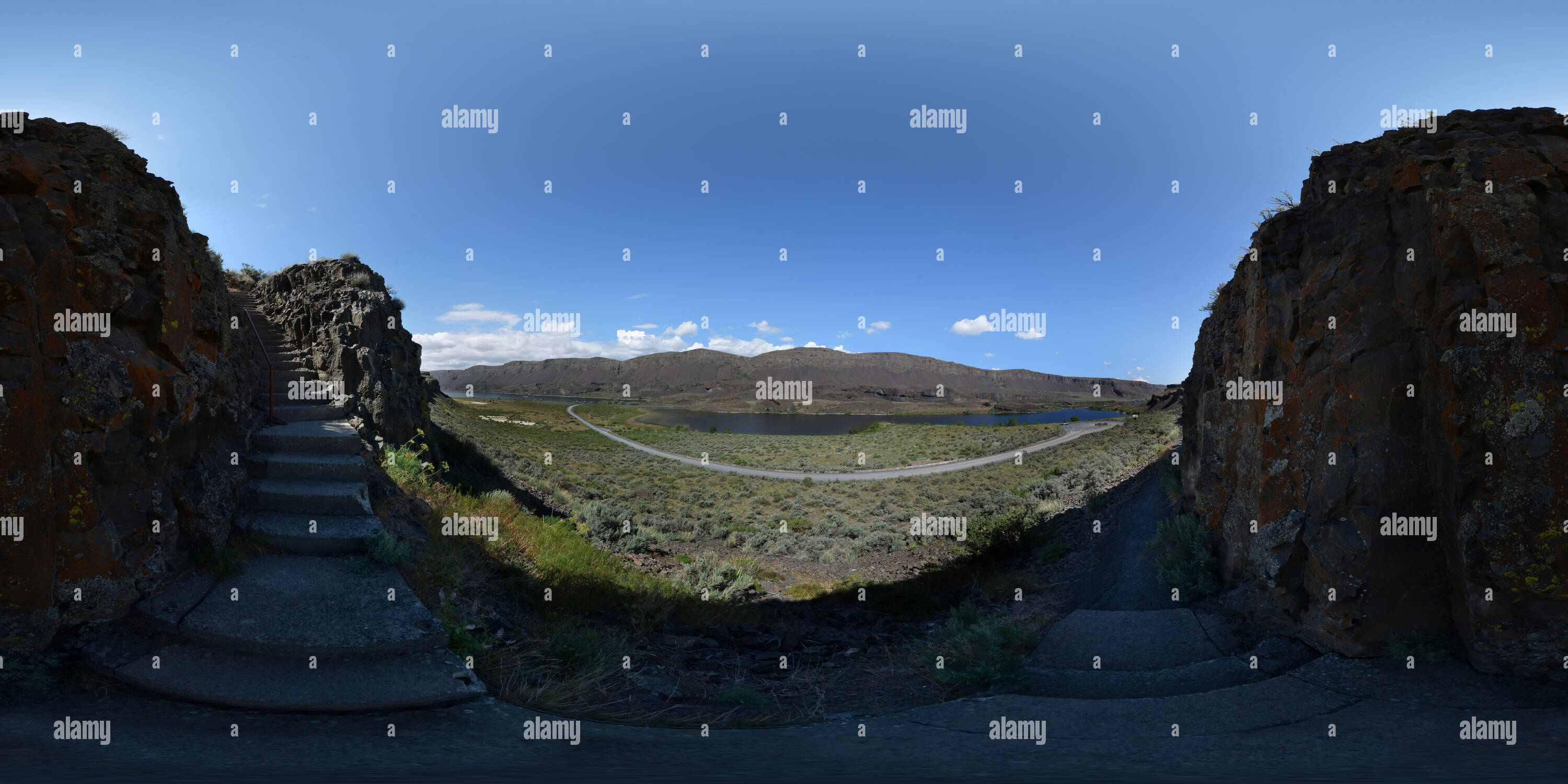 360° view of Lake Lenore Caves Interpretive Trail, Grant Co