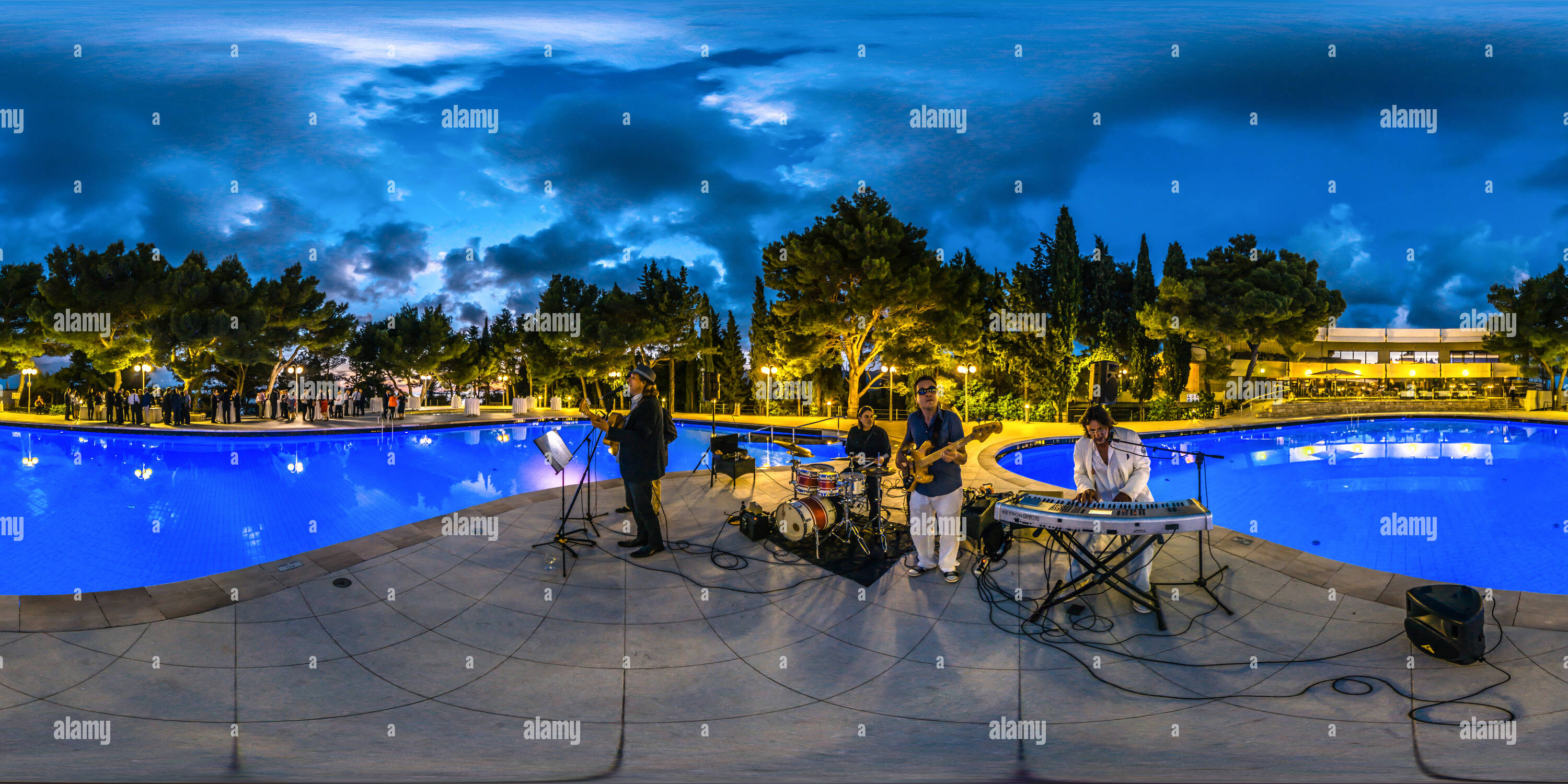 360° view of Pool Band at the party Alamy
