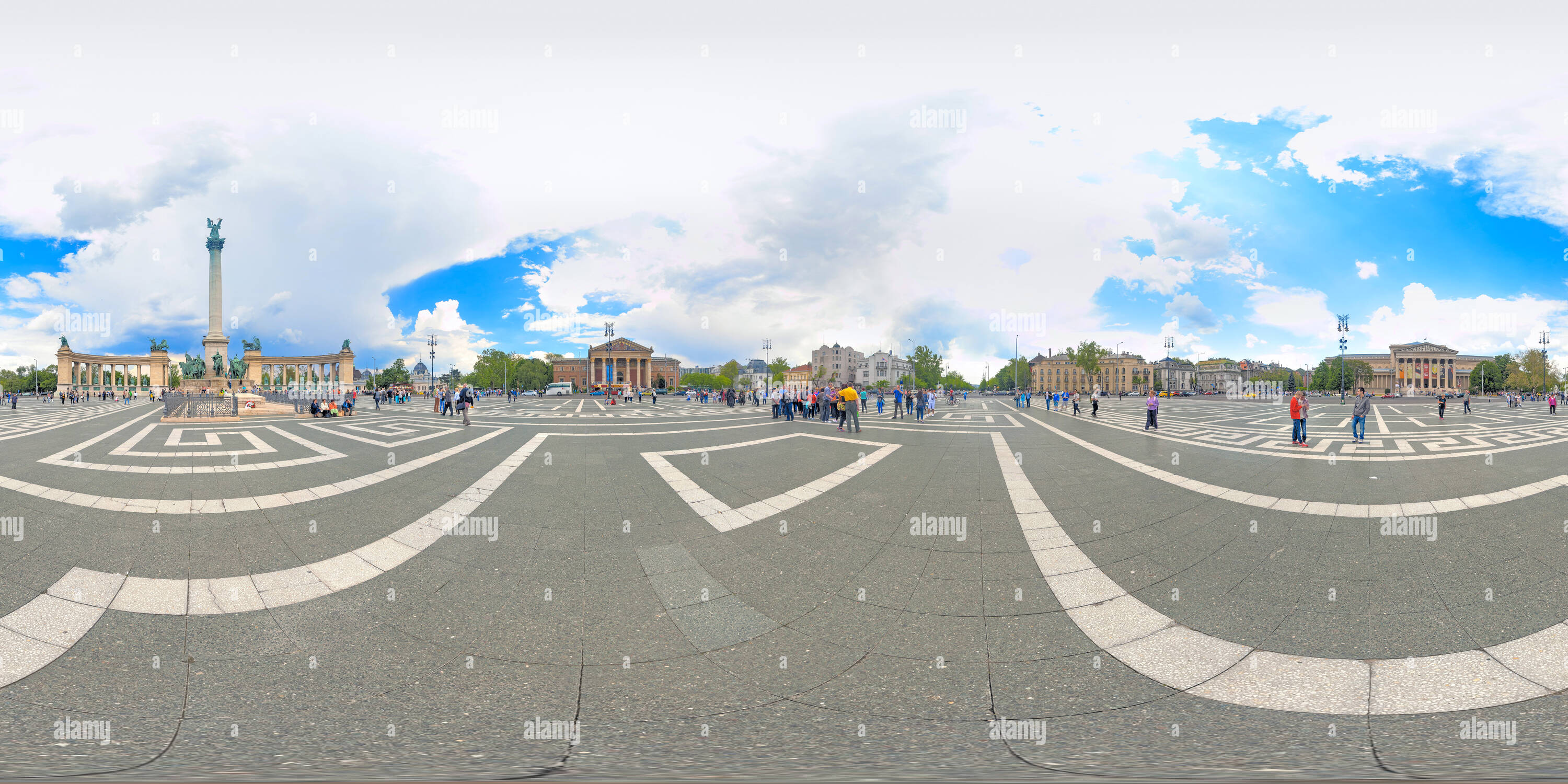 360° view of Heroes' Square, Budapest - Alamy