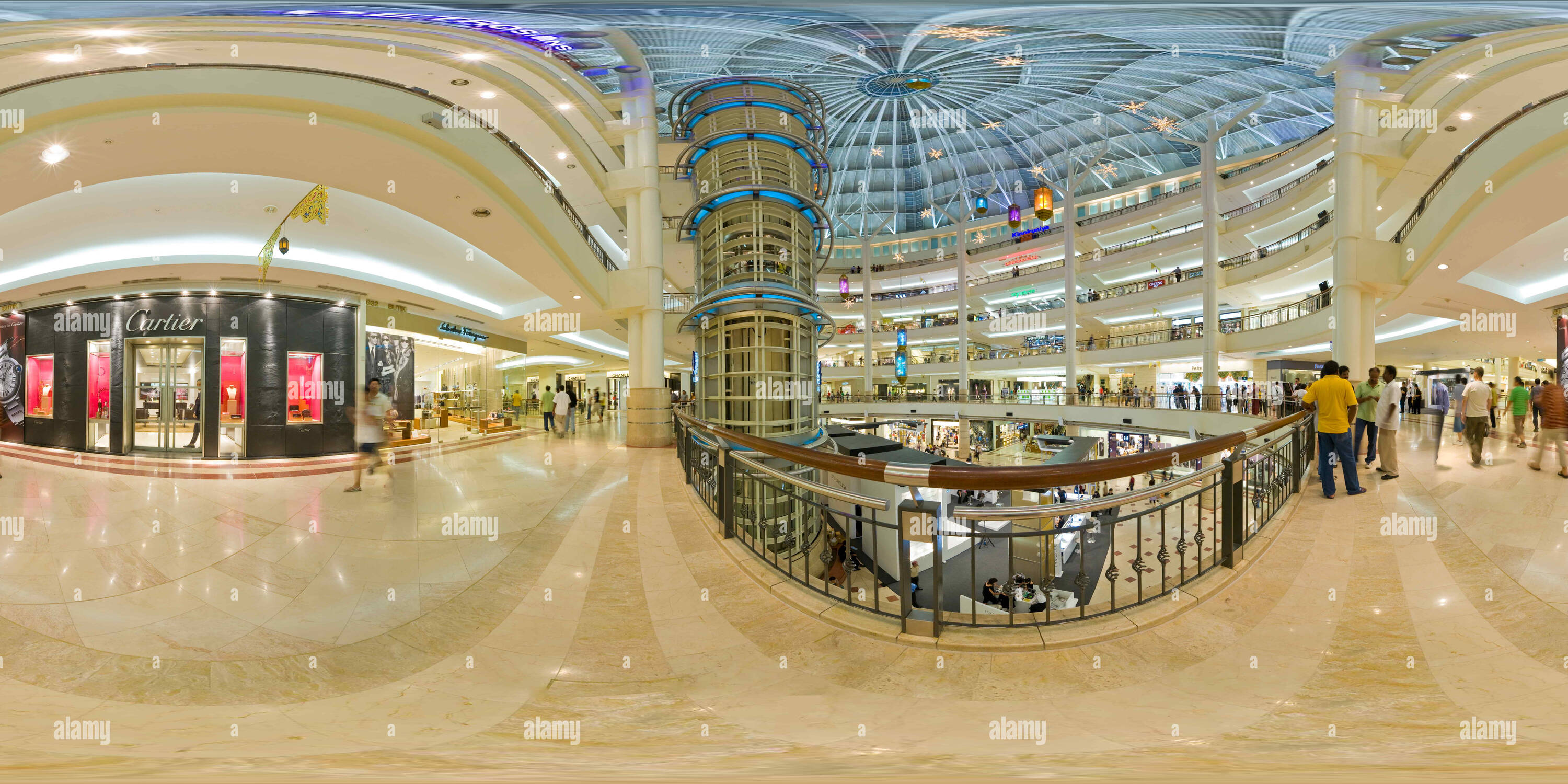 360 View Of Inside Suria Klcc Shopping Centre Alamy