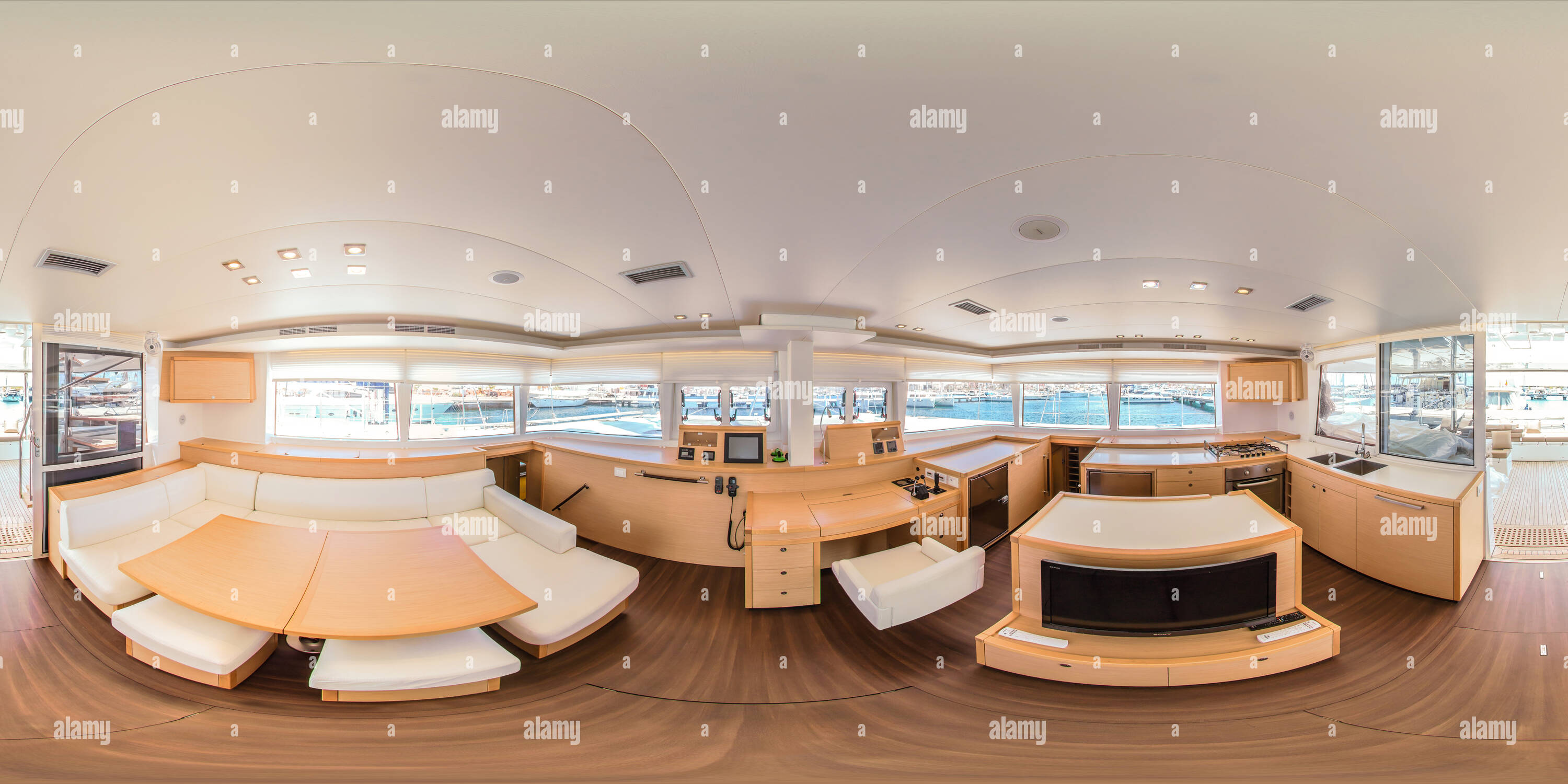 360° view of Saloon - Catamaran Lagoon 56 - Alamy