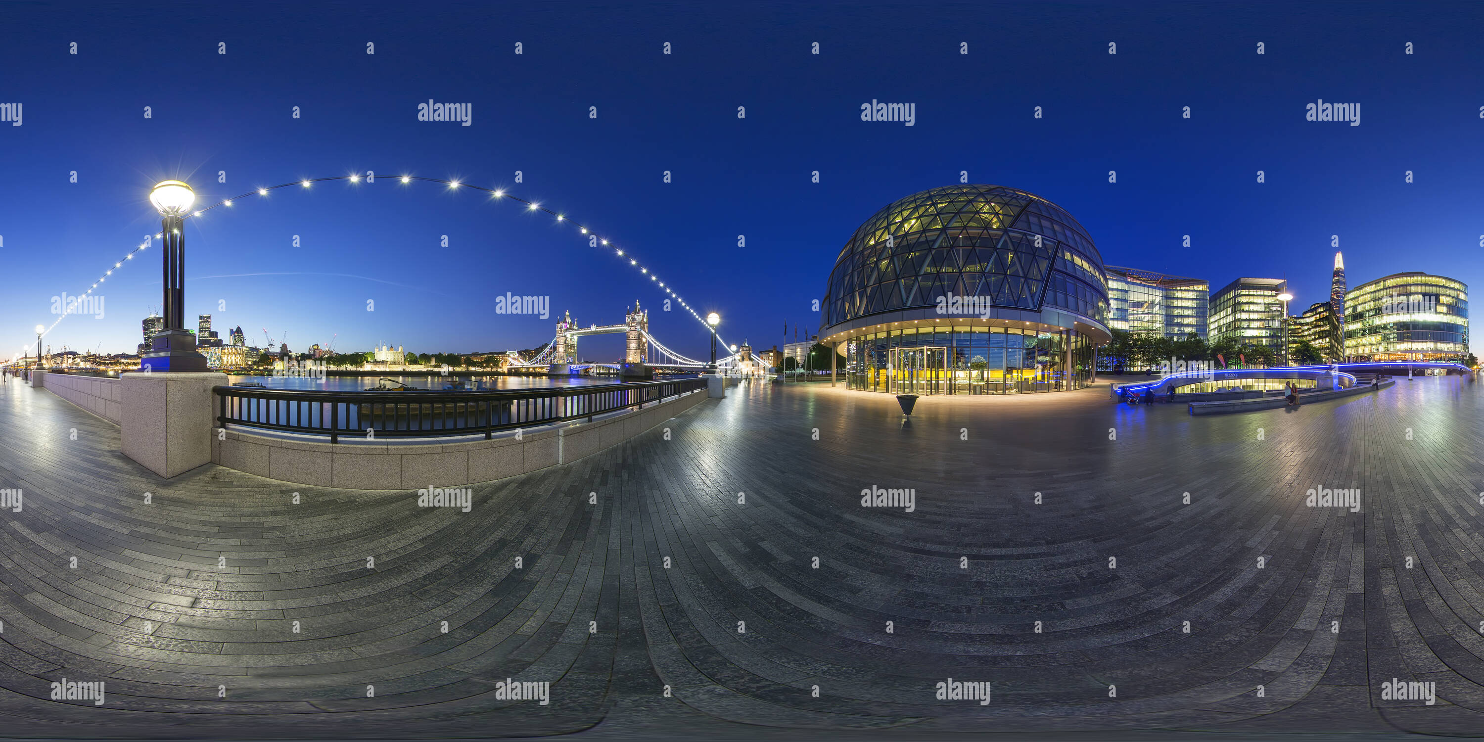 360° view of Tower Bridge London Alamy