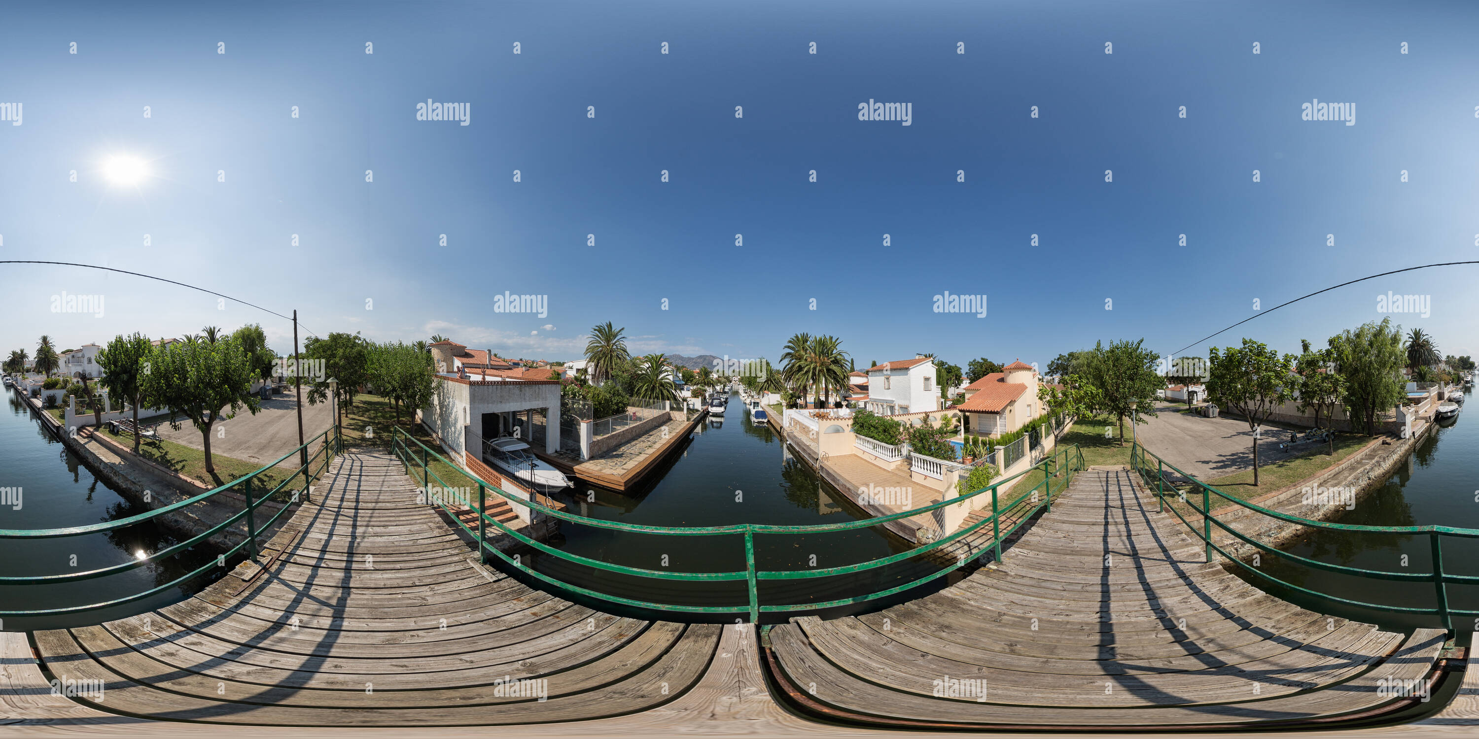 360° view of Canal Cap Ras - Alamy
