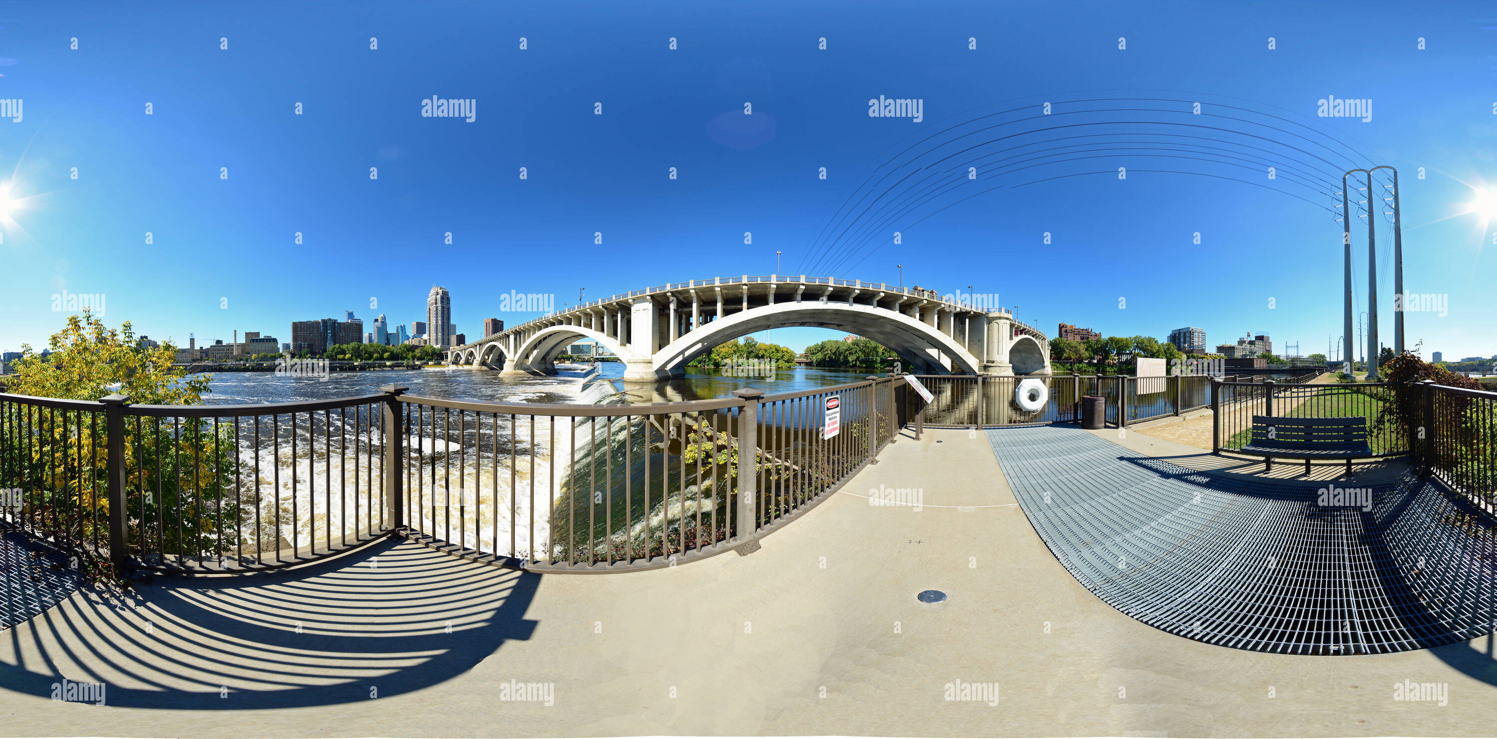 360° view of 3rd Avenue Bridge - Alamy 