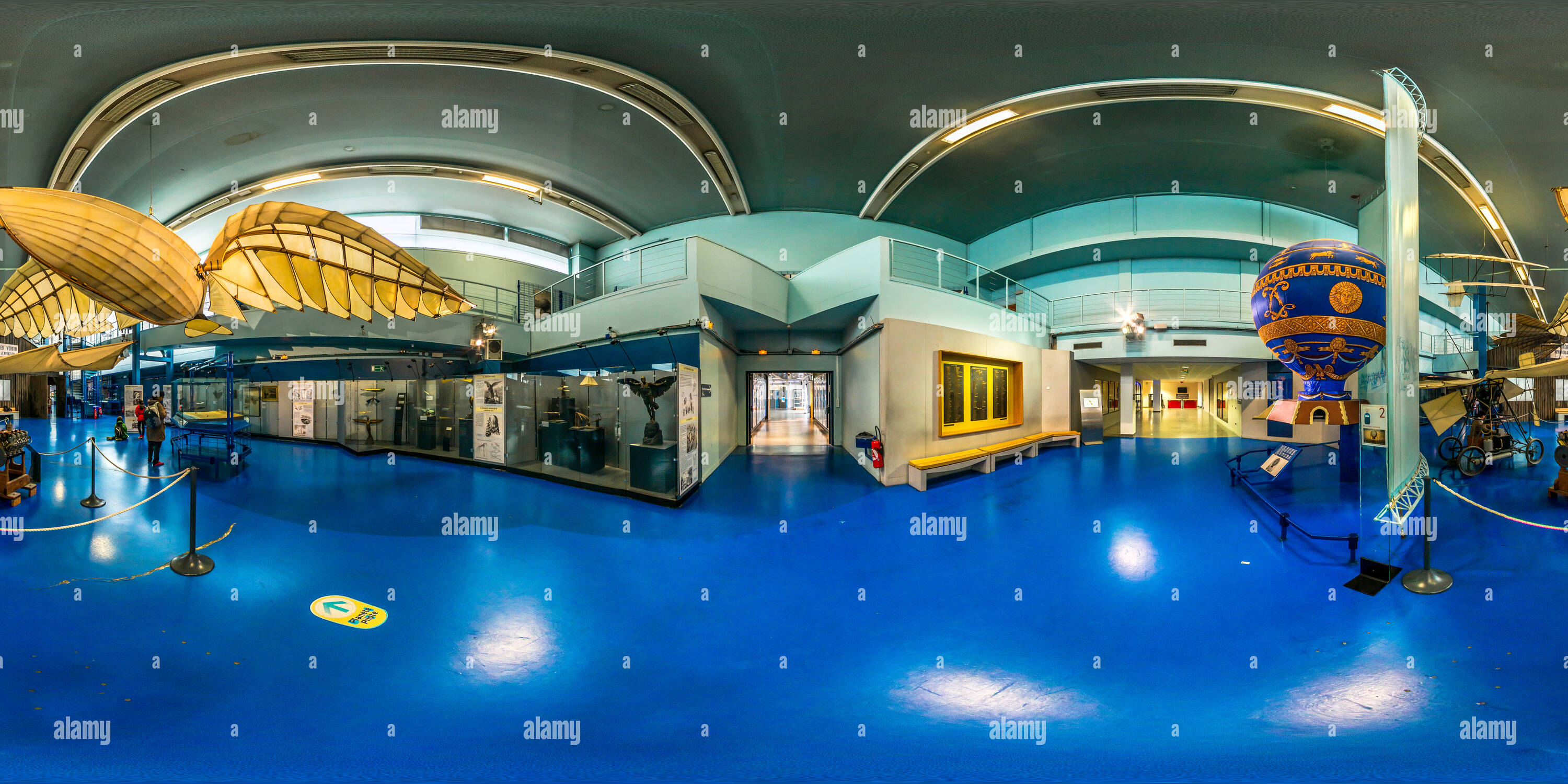 360 degree panoramic view of Musée de l'Air et de l'Espace