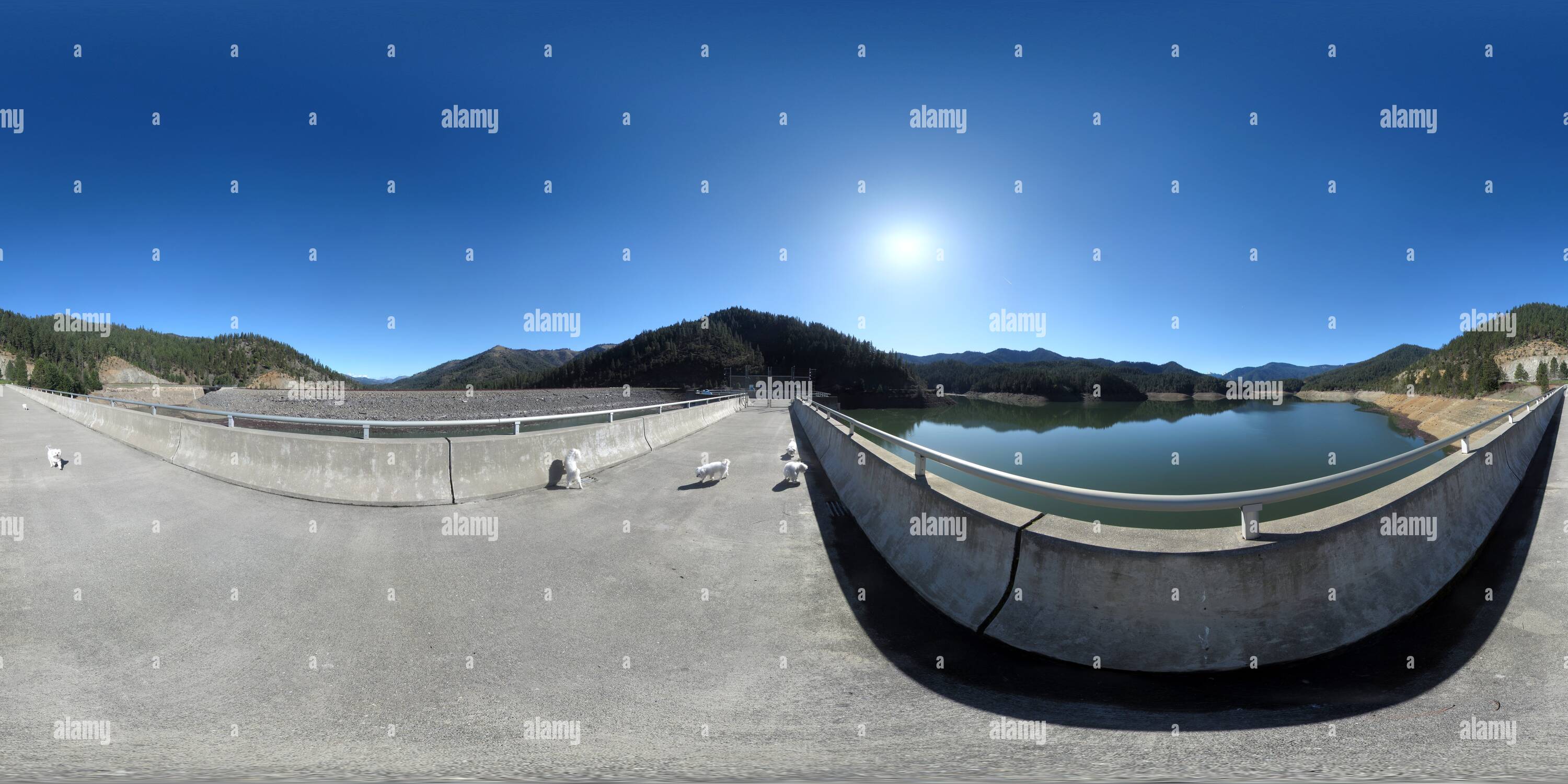 360° view of Applegate Lake Swayne Viewpoint [2] Alamy