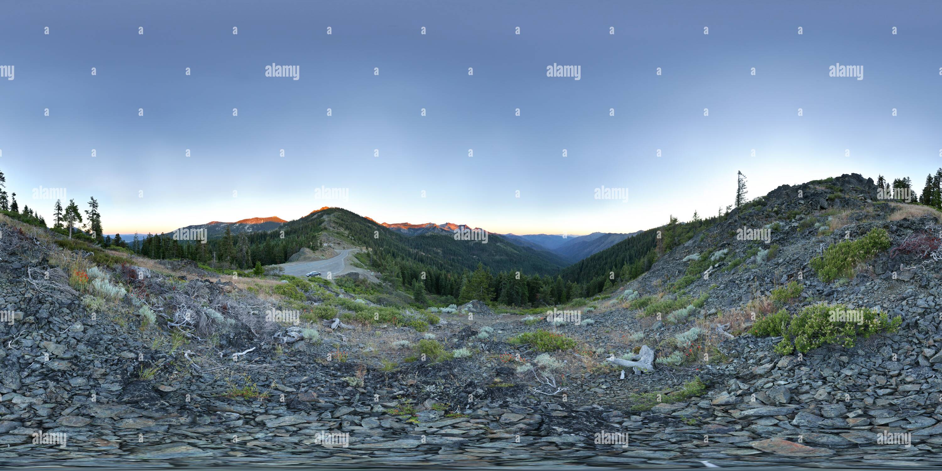 360° view of Etna Summit [2] Alamy