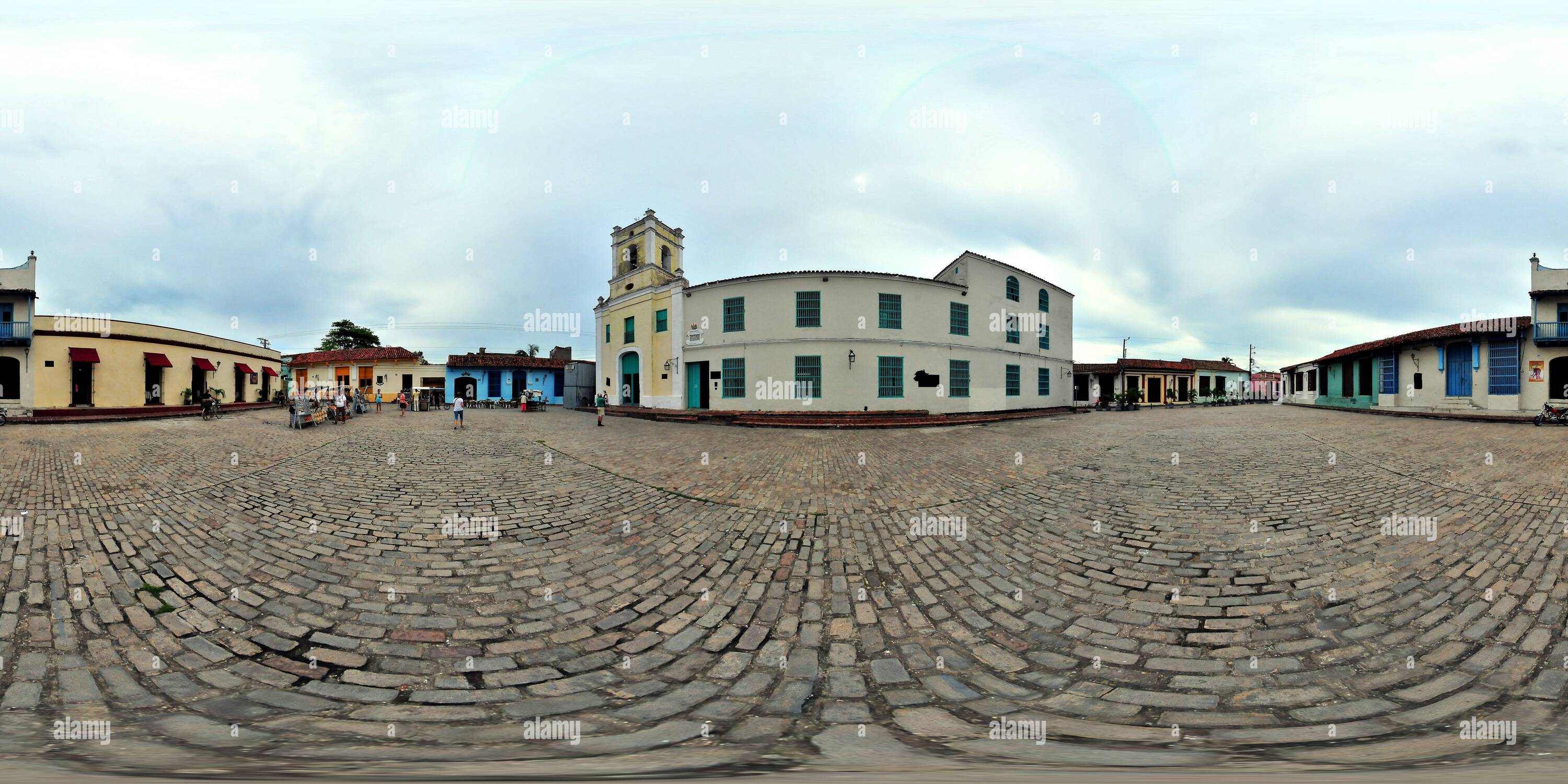 360° view of Cuba Camaguey, Plaza San Juan De Dios2 Alamy