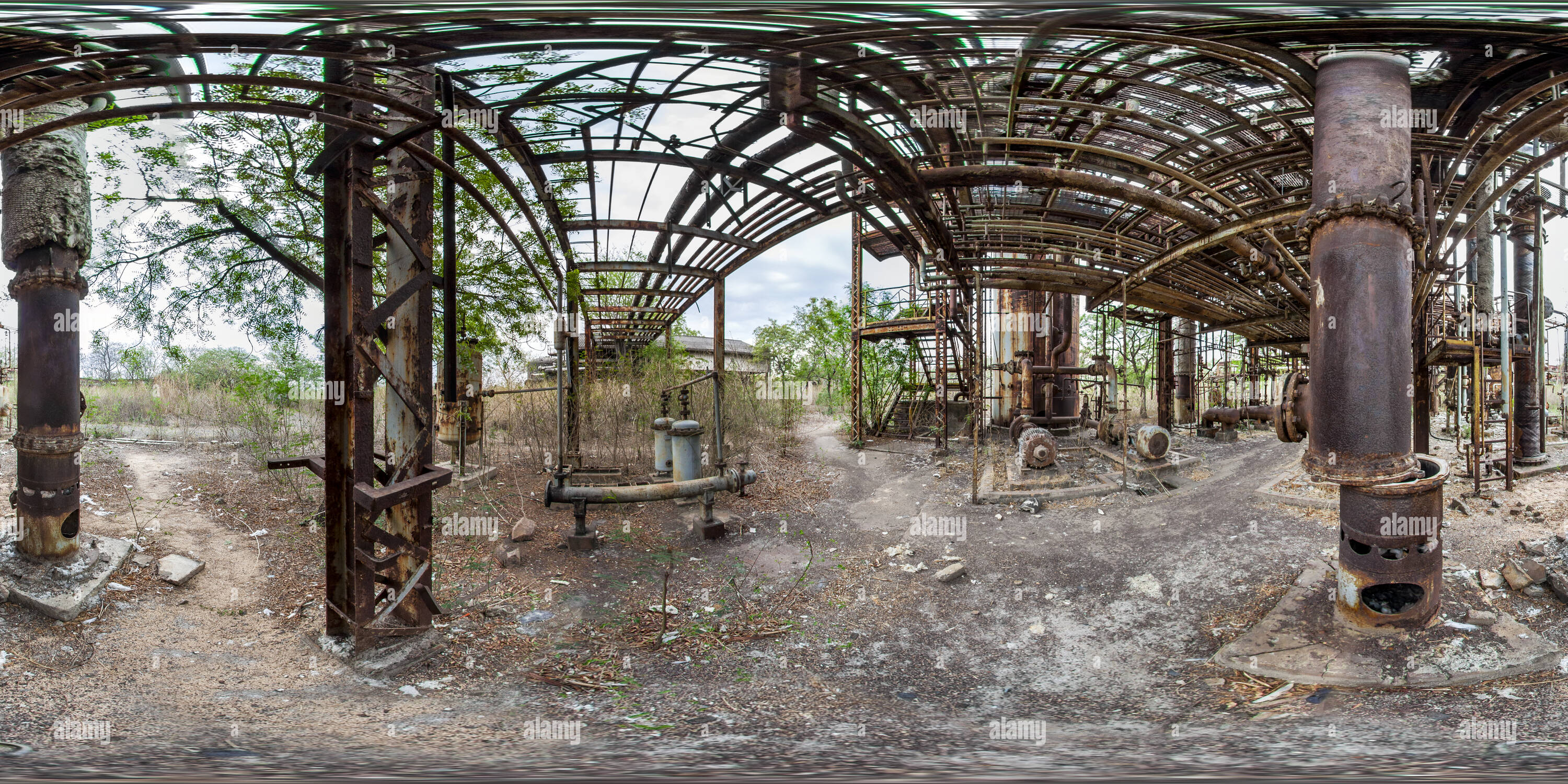360 degree panoramic view of Union Carbide wreckage