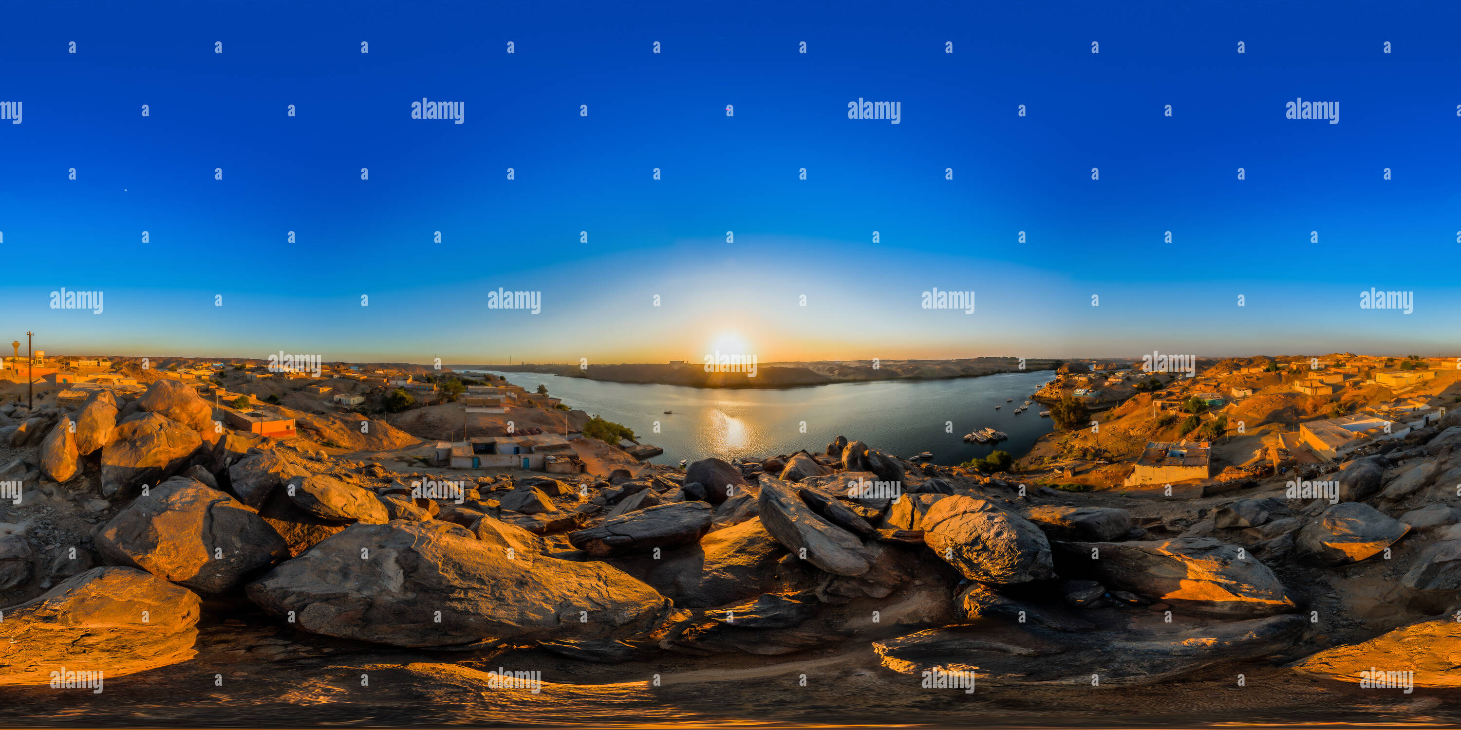 360° view of Hiesa island mount summit Alamy