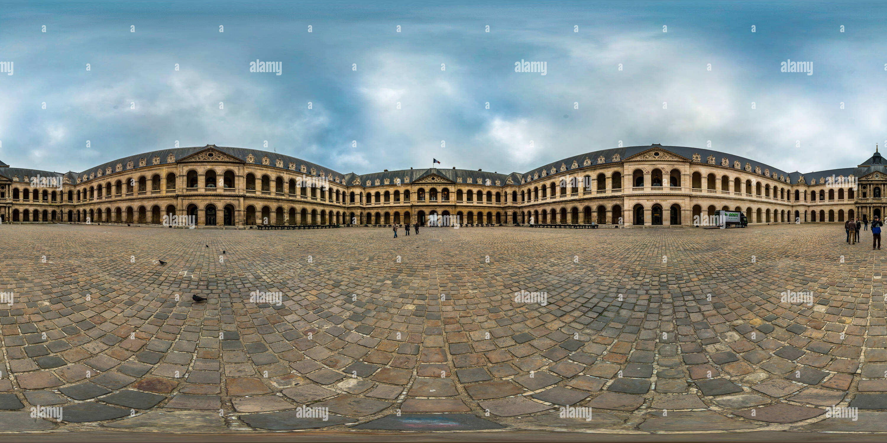 360-view-of-the-national-residence-of-the-invalids-l-h-tel-national