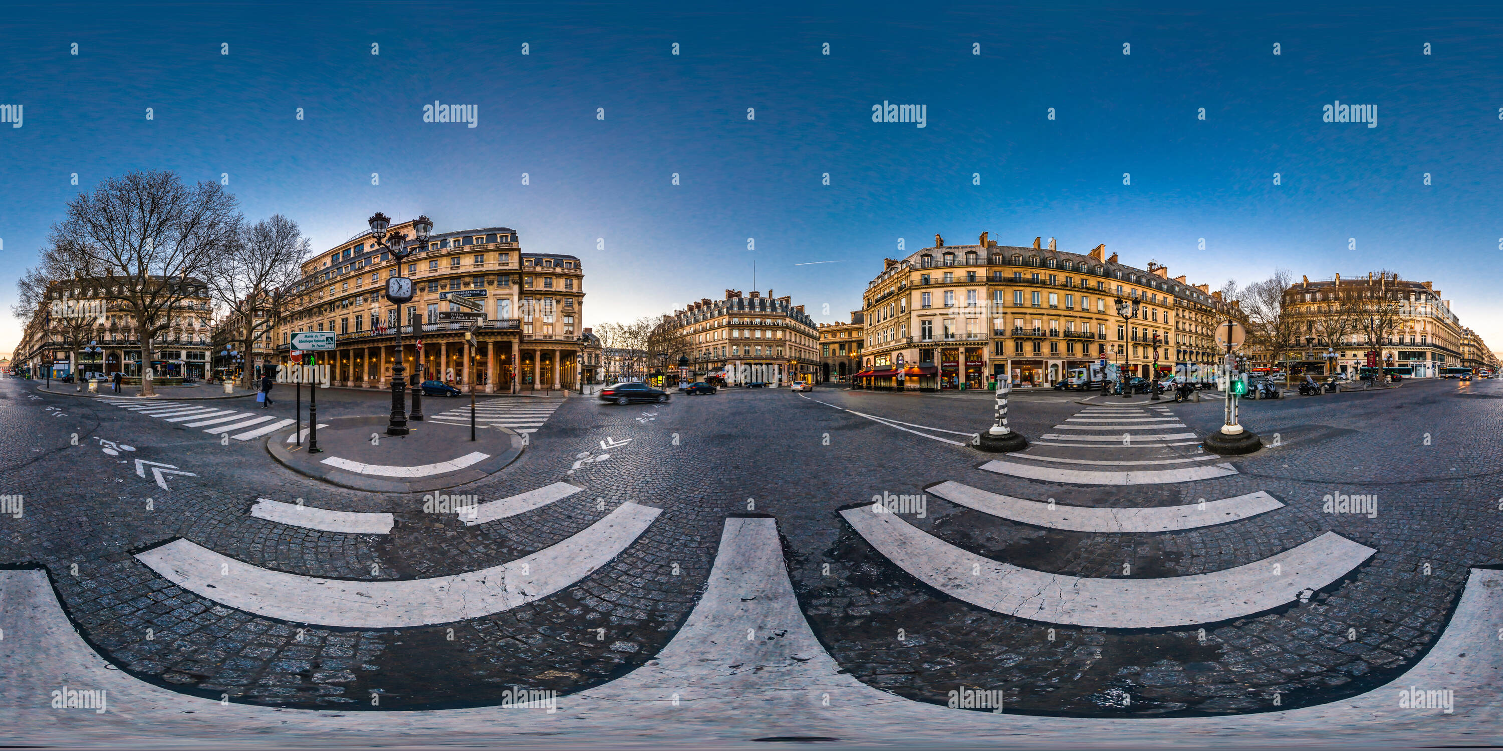 360° view of Place du Théâtre Français Alamy