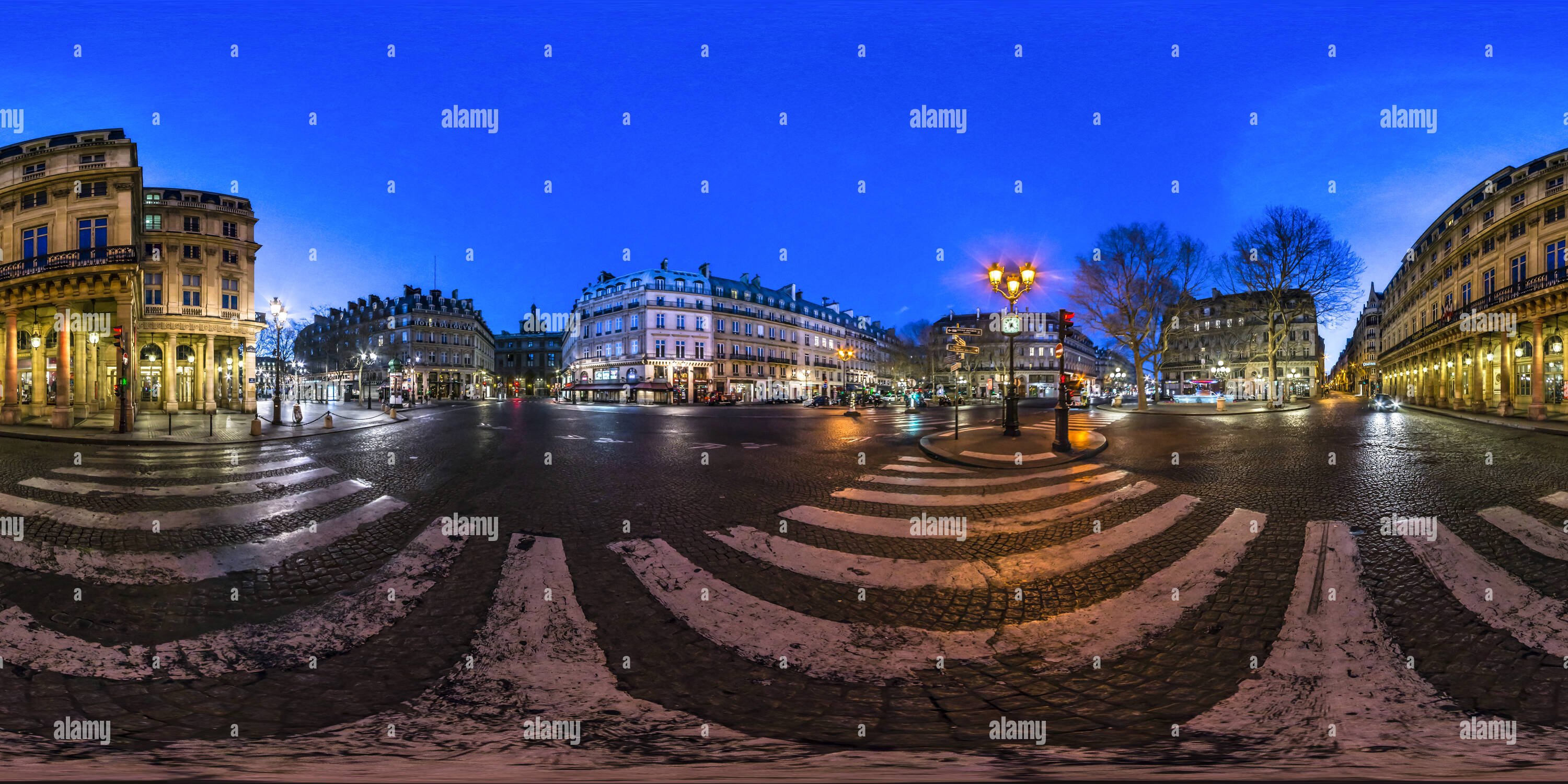 360° view of Place du Théâtre Français, Paris, 2014 Alamy