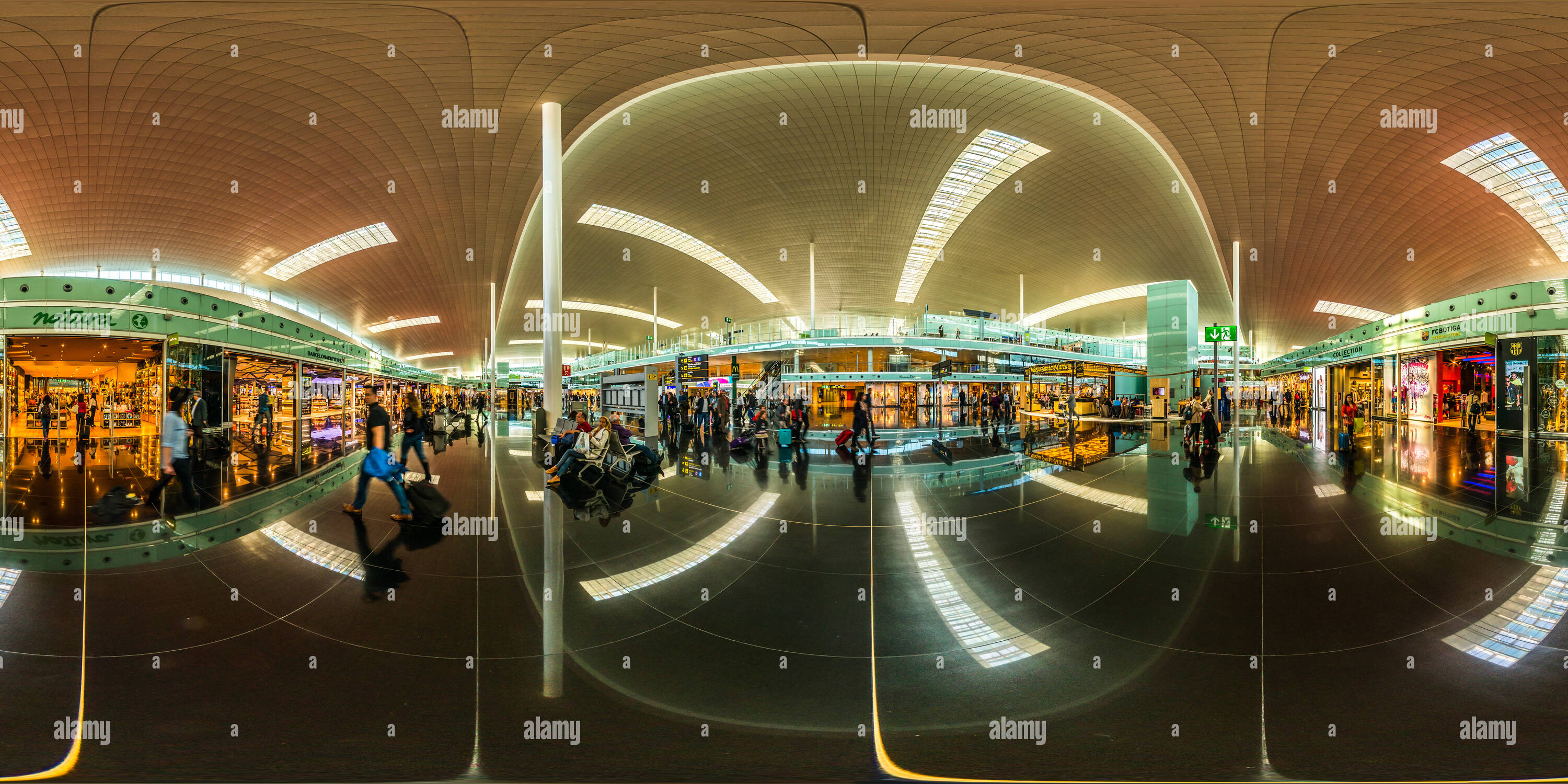 360° view of BarcelonaEl Prat Airport, Barcelona, 2015 Alamy
