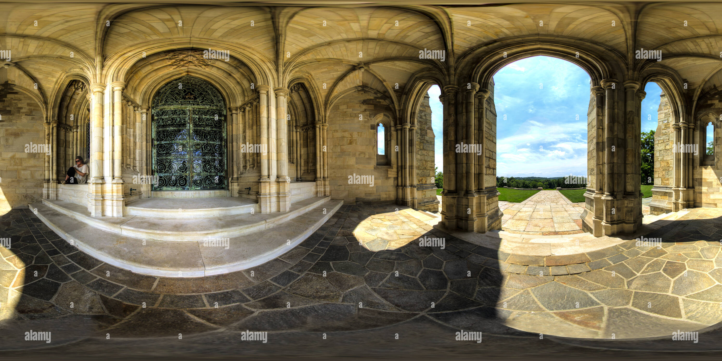 360 degree panoramic view of Bryn Athyn Cathedral Horizon View