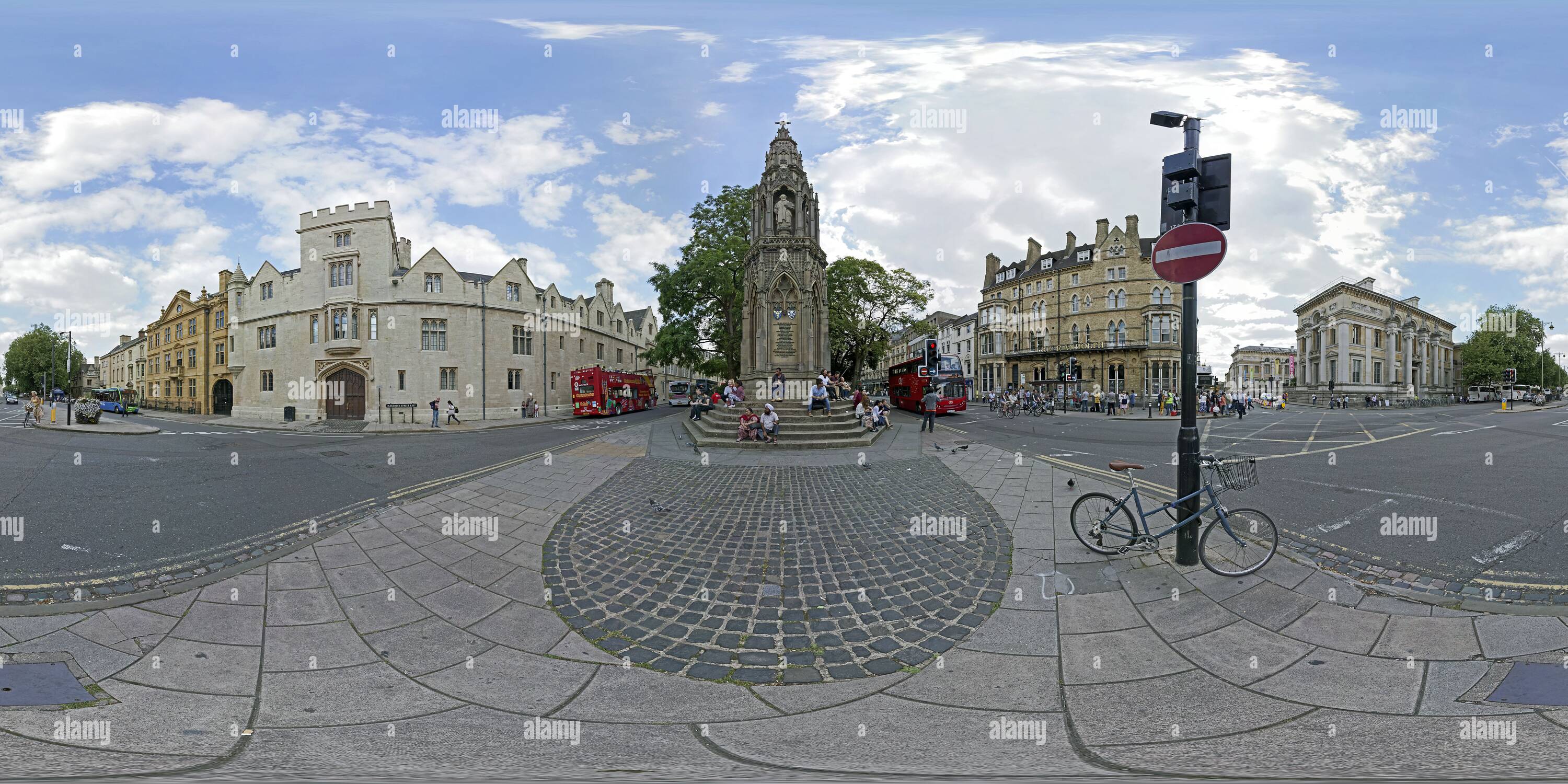 360 degree panoramic view of Oxford, Martyr's Memorial