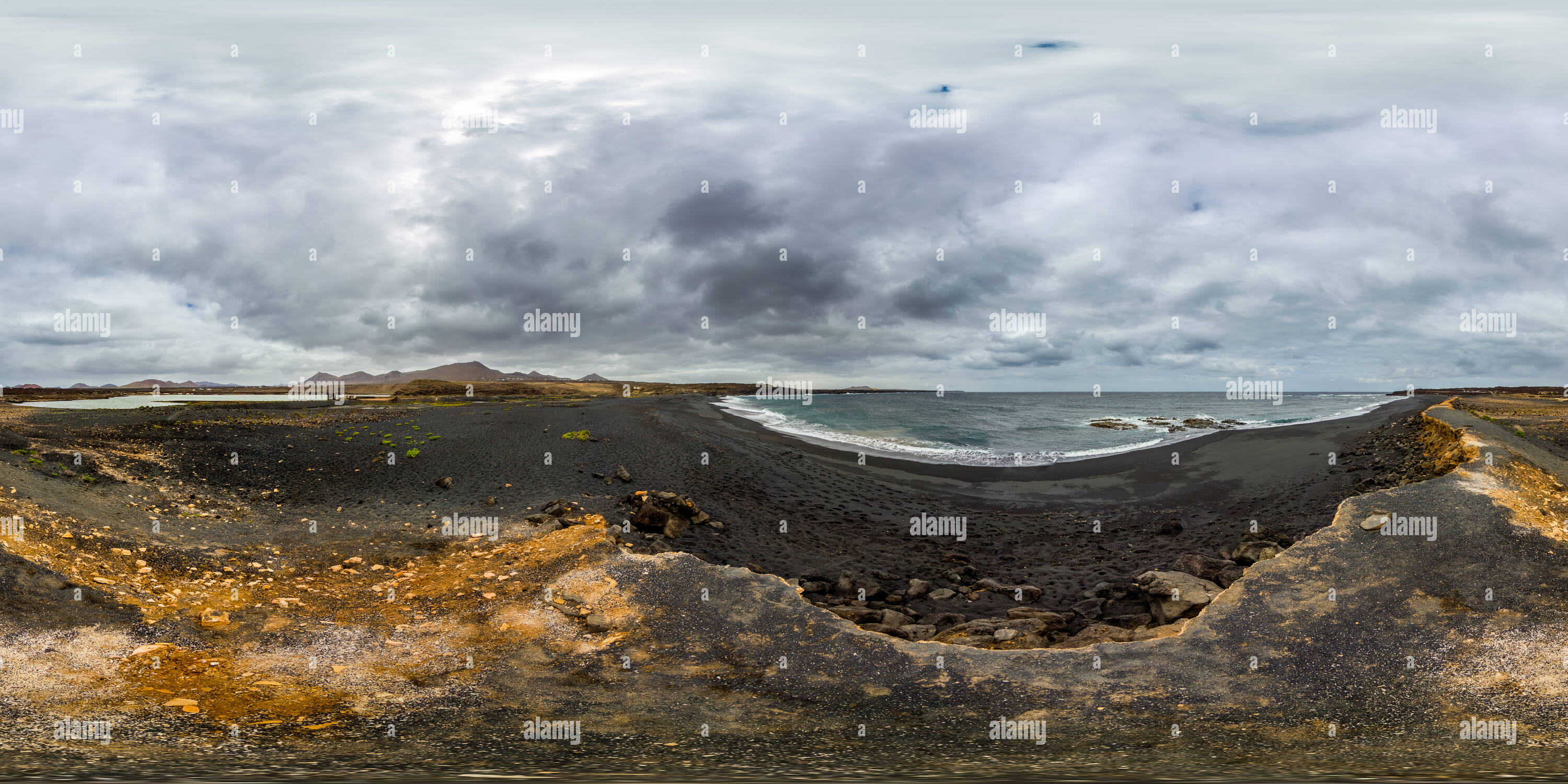 360° view of Janubio lagoon and the Atlantic Ocean on the island of ...