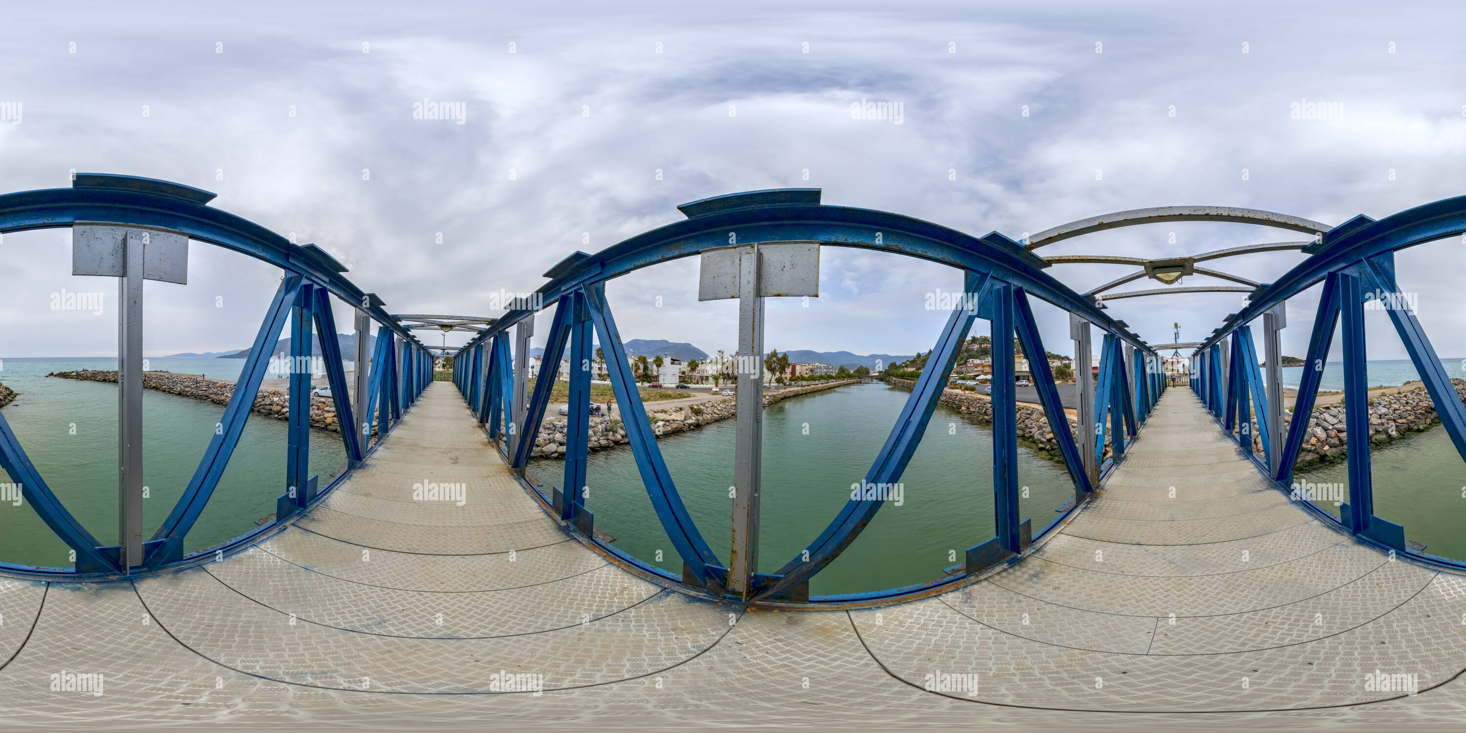 360 degree panoramic view of Bayat Stream Bozyazi Vr Mersin 212
