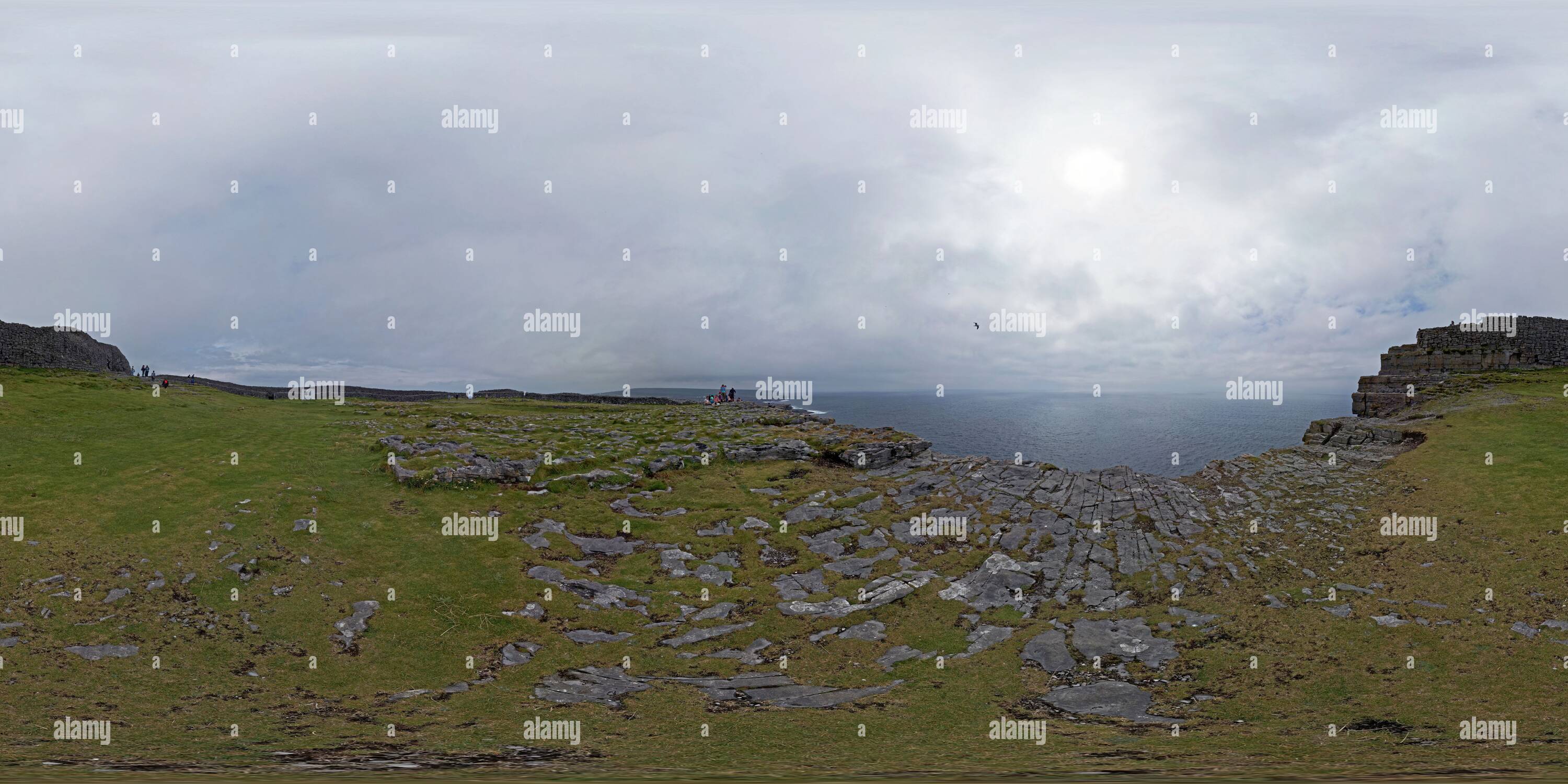 Dun aengus hi-res stock photography and images - Alamy