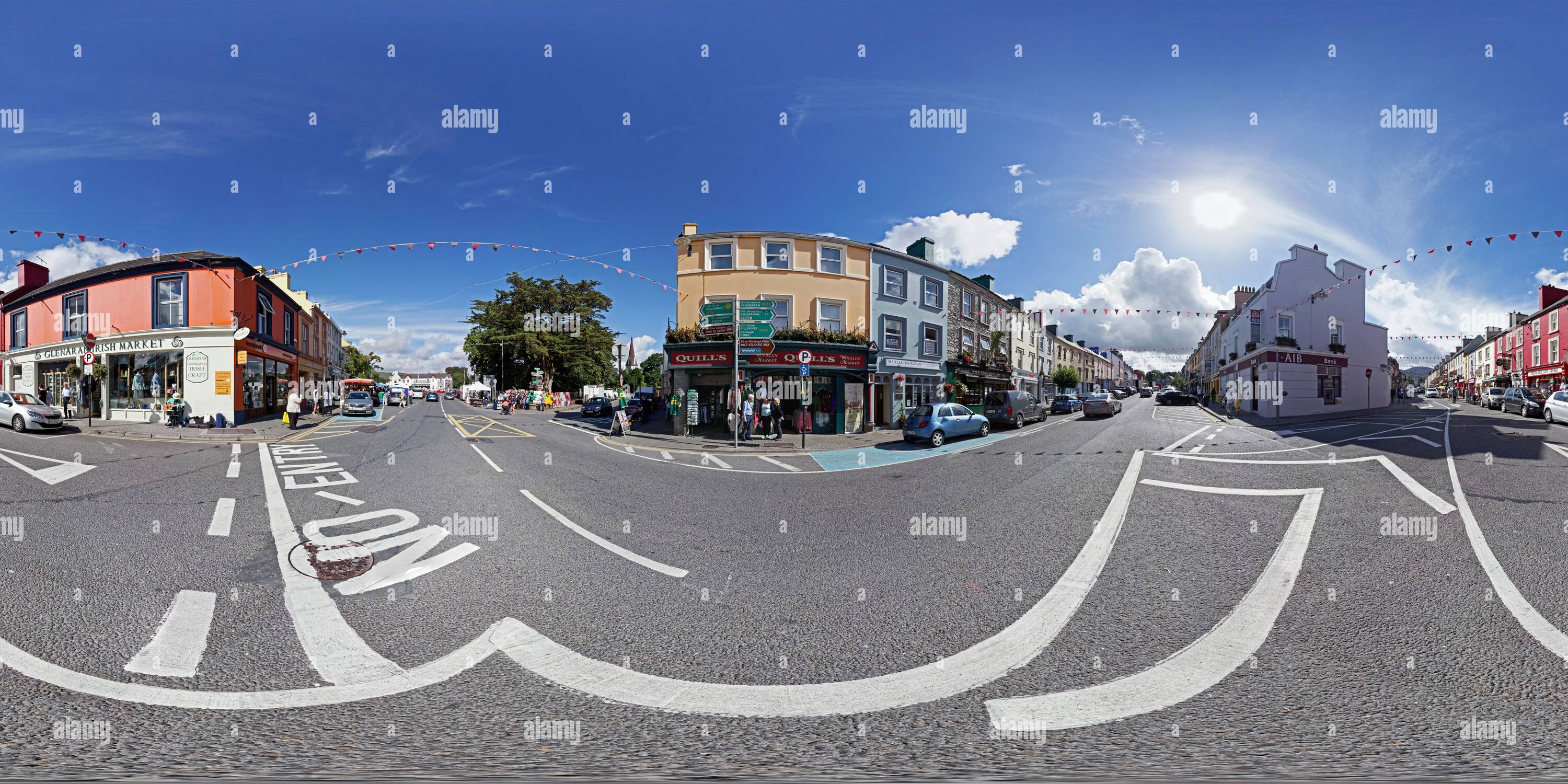 360° view of Kenmare - An Neidín - Main Street - Alamy