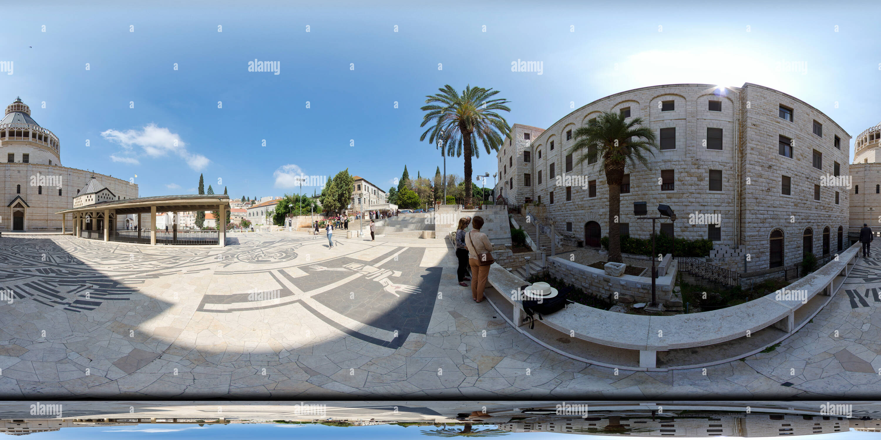 360 degree panoramic view of Basilica of the Annunciation, Nazareth, Israel 2016-04, freehand