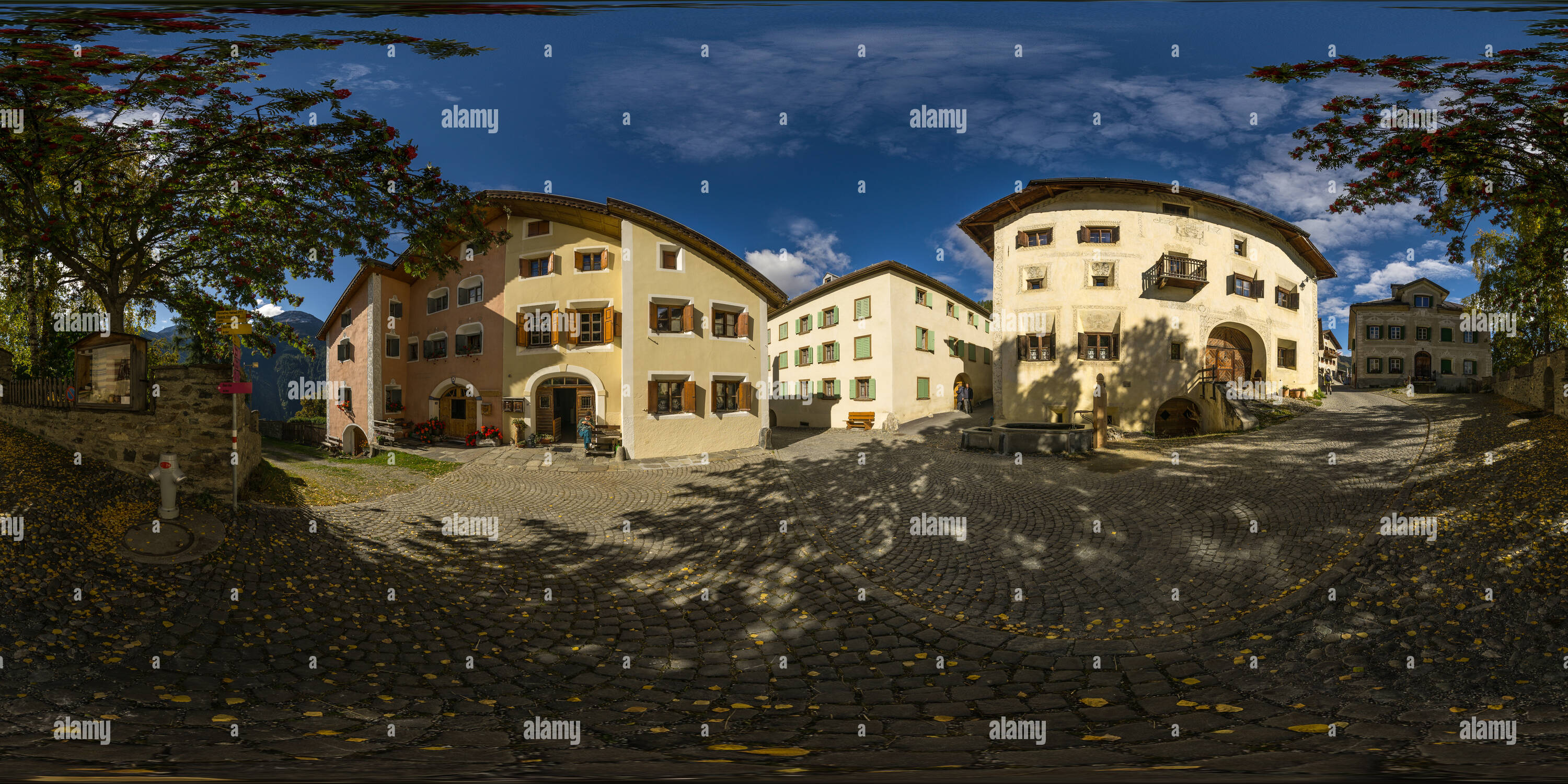 360 degree panoramic view of Guarda 10